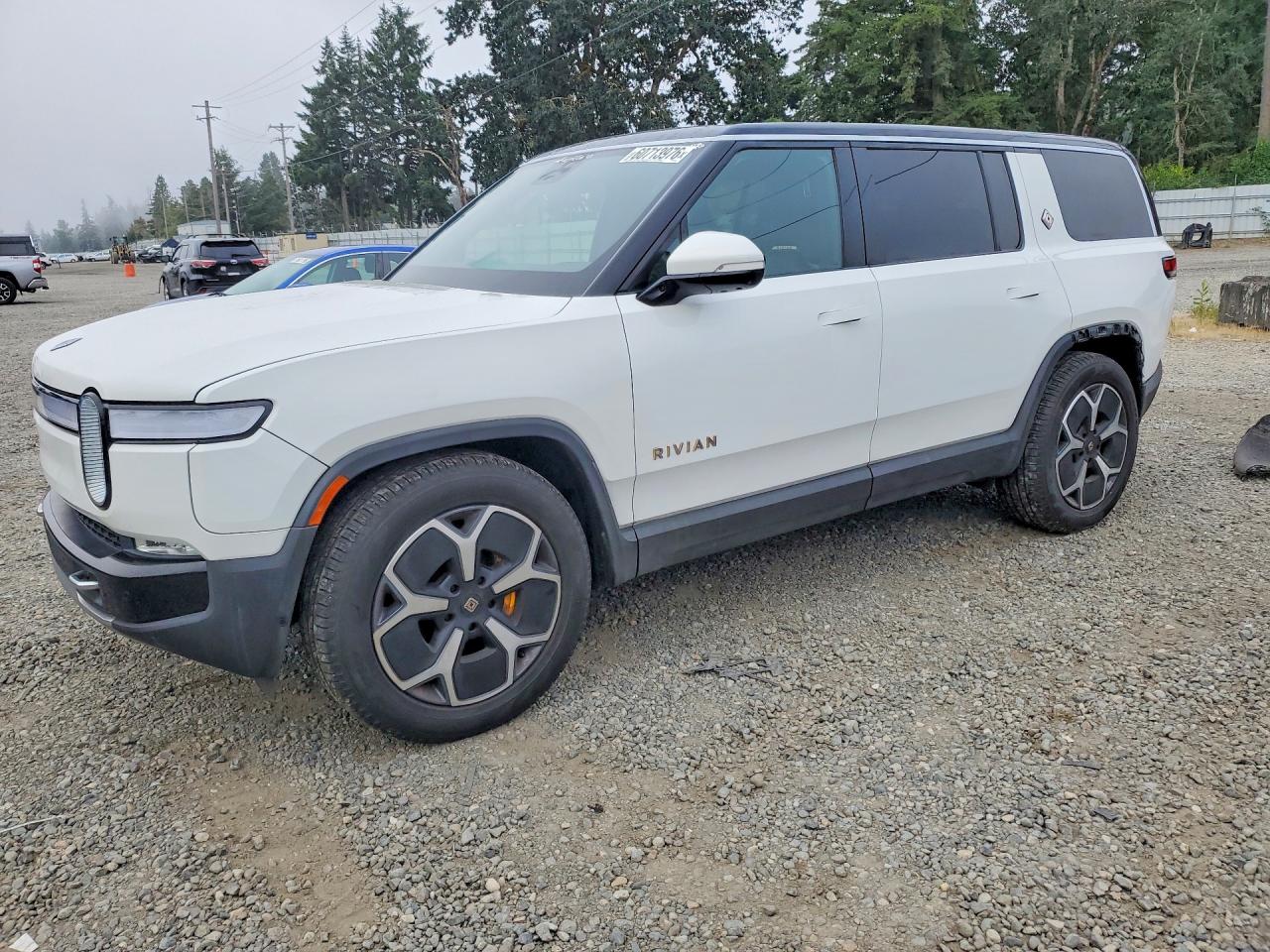 7PDSGABA4PN014196 · 2023 RIVIAN R1S