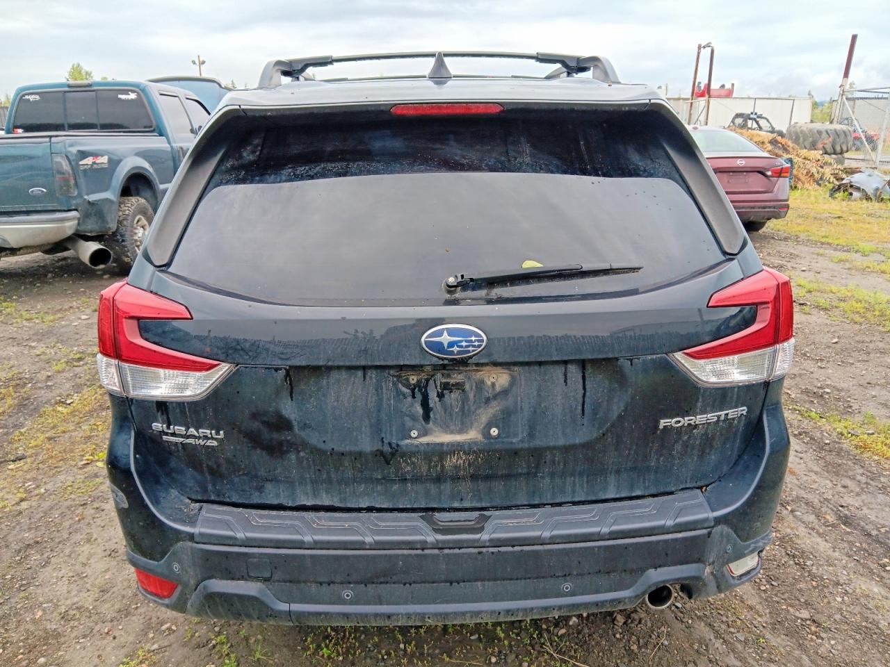JF2SKAUC2KH405280 · 2019 SUBARU FORESTER · 6/13
