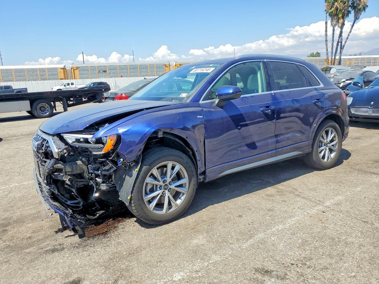 WA1DECF32M1131236 · 2021 AUDI Q3