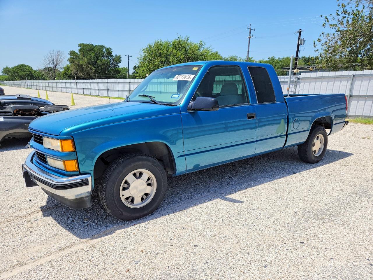 2GCEC19R1V1255241 · 1997 CHEVROLET GMT-400