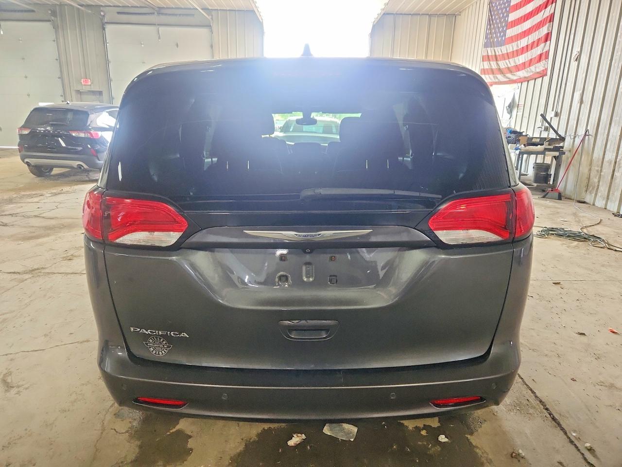 2C4RC1DG4HR514303 · 2017 CHRYSLER PACIFICA · 6/14