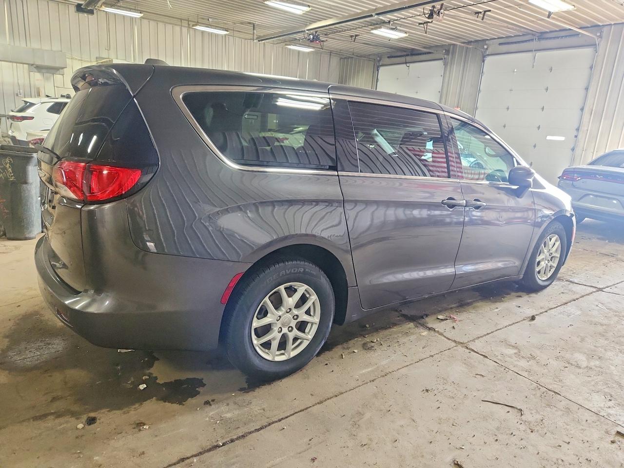 2C4RC1DG4HR514303 · 2017 CHRYSLER PACIFICA · 3/14