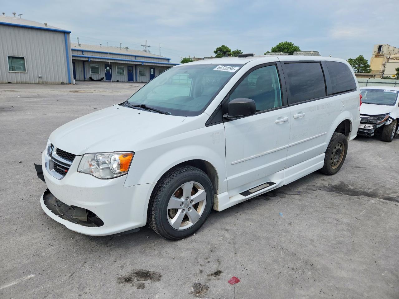 2C4RDGBG7HR854483 · 2017 DODGE GRAND CARAVAN
