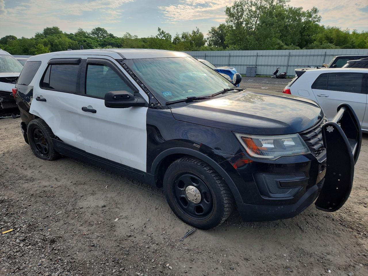 1FM5K8AR7GGA72192 · 2016 FORD EXPLORER · 4/13