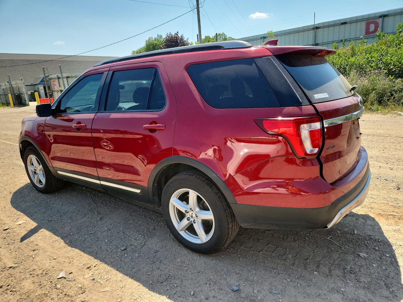 1FM5K8DH2GGC56314 · 2016 FORD EXPLORER · 2/13