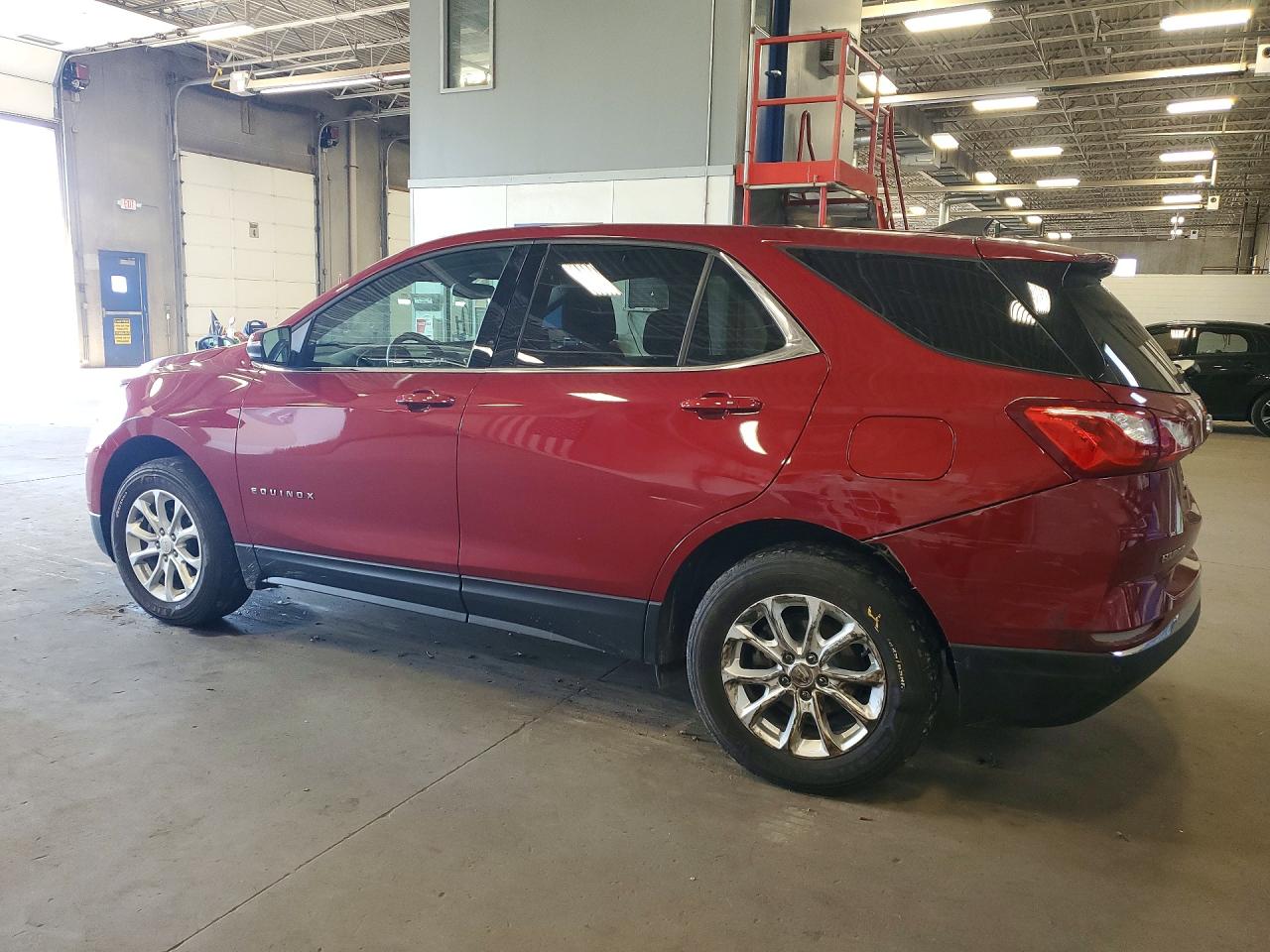 2GNAXSEVXJ6231763 · 2018 CHEVROLET EQUINOX · 2/13