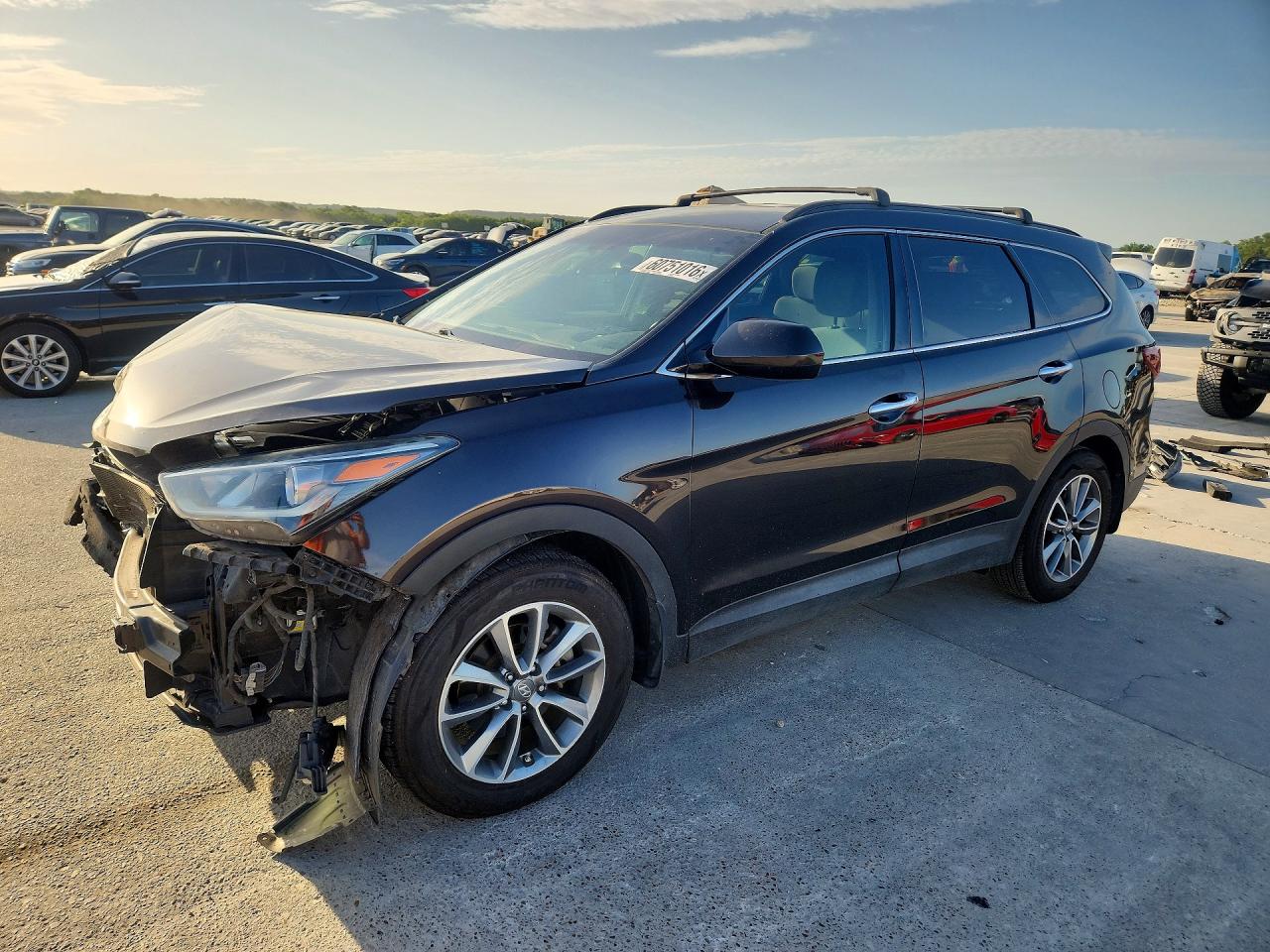 KM8SM4HF8JU291902 · 2018 HYUNDAI SANTA FE