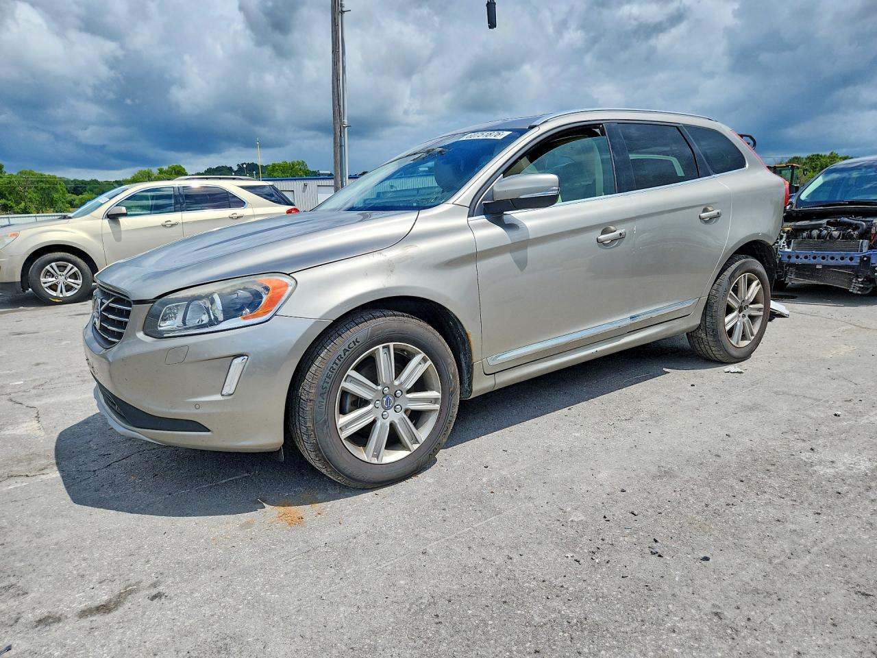 YV449MRM5G2918665 · 2016 VOLVO XC60