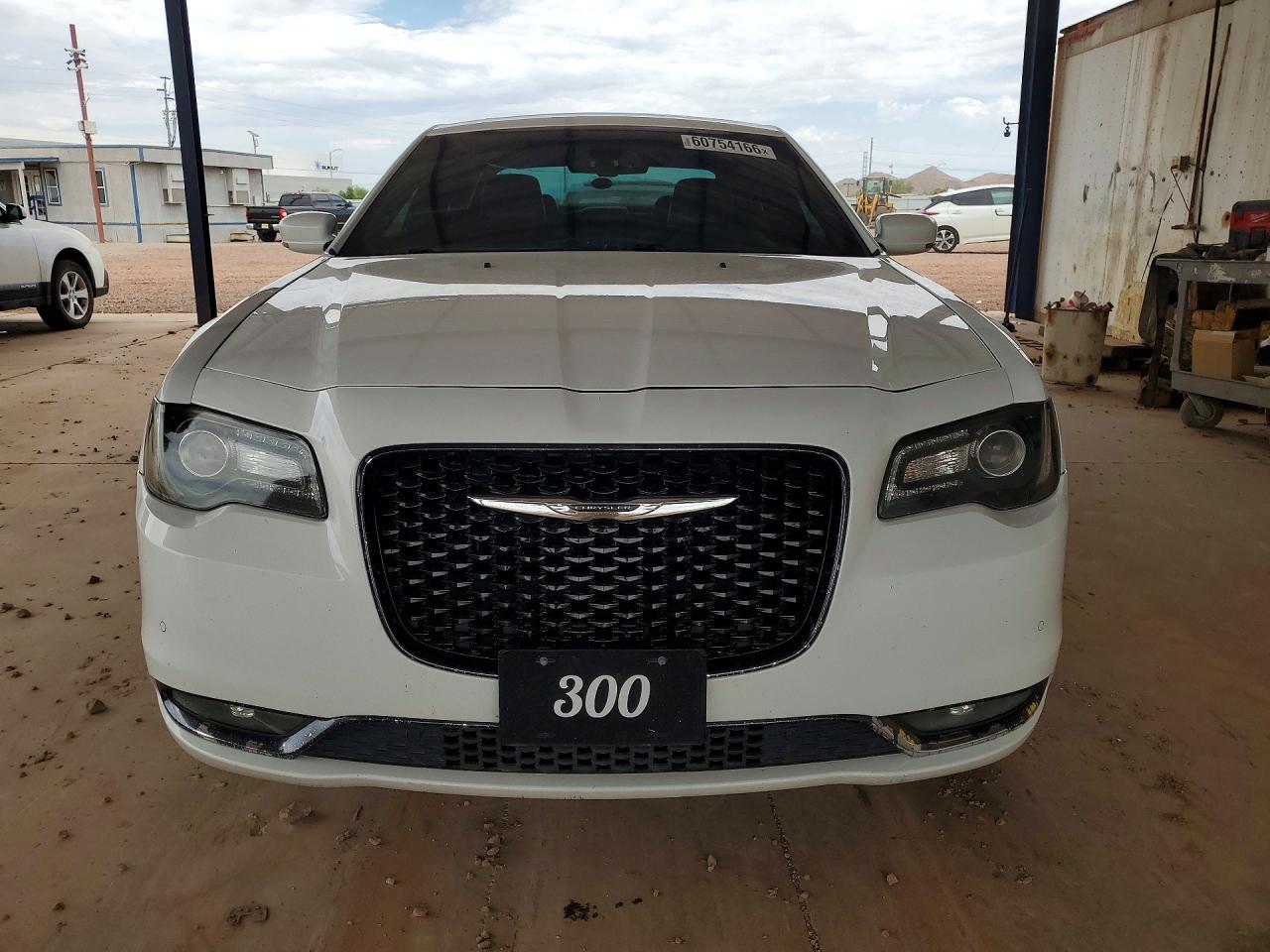 2C3CCAGG1GH298744 · 2016 CHRYSLER 300 · 5/12