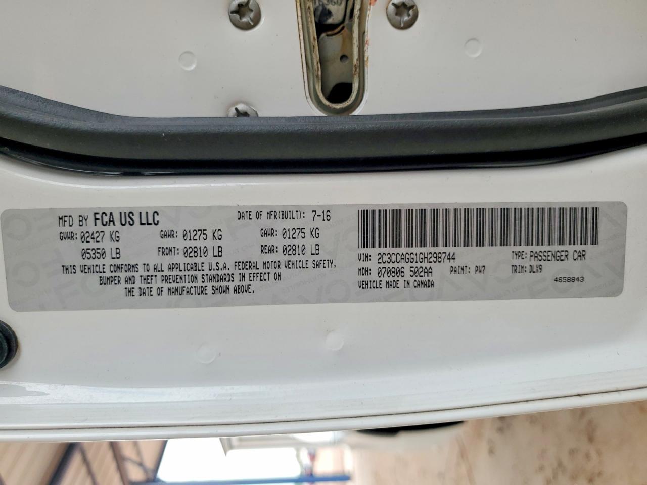 2C3CCAGG1GH298744 · 2016 CHRYSLER 300 · 12/12