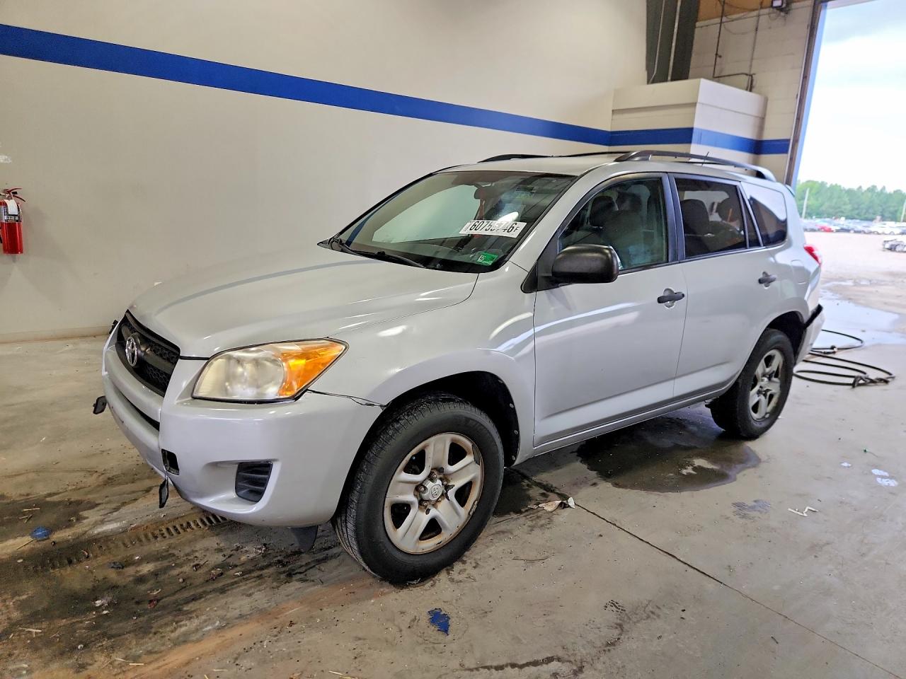 2T3BF4DV8CW180896 · 2012 TOYOTA RAV4