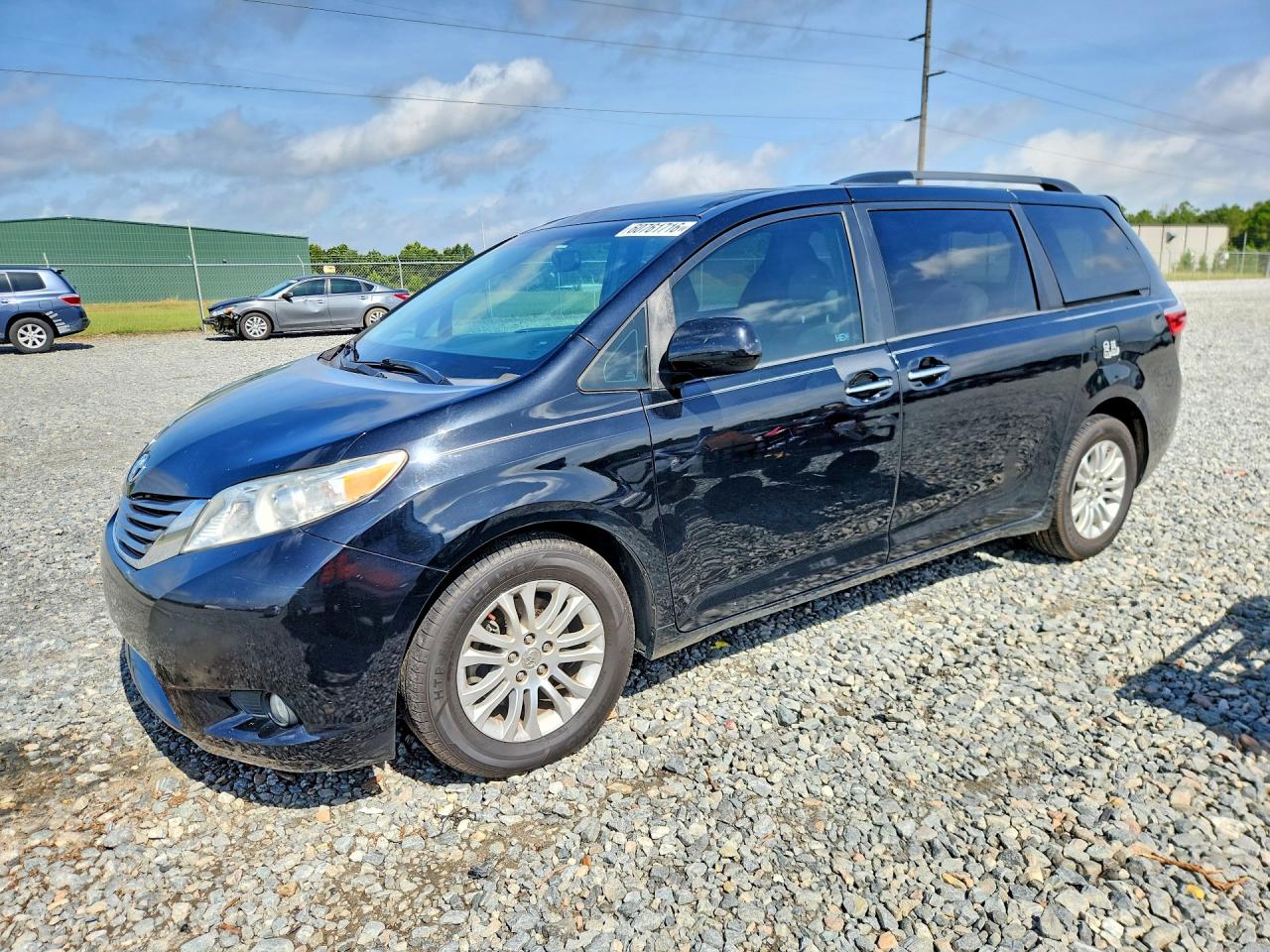 5TDYK3DC3GS729958 · 2016 TOYOTA SIENNA