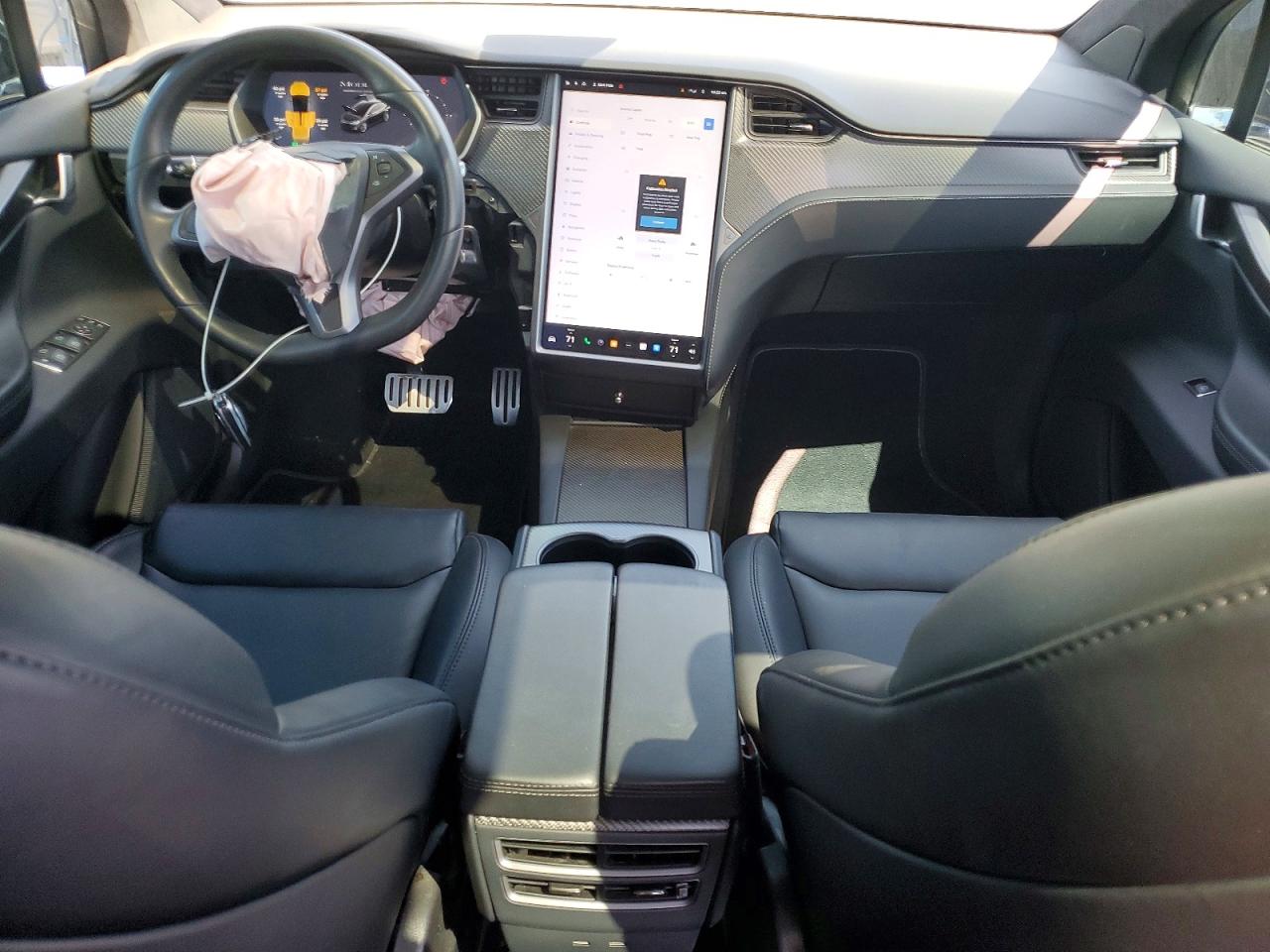 5YJXCDE47LF304537 · 2020 TESLA MODEL X · 8/13