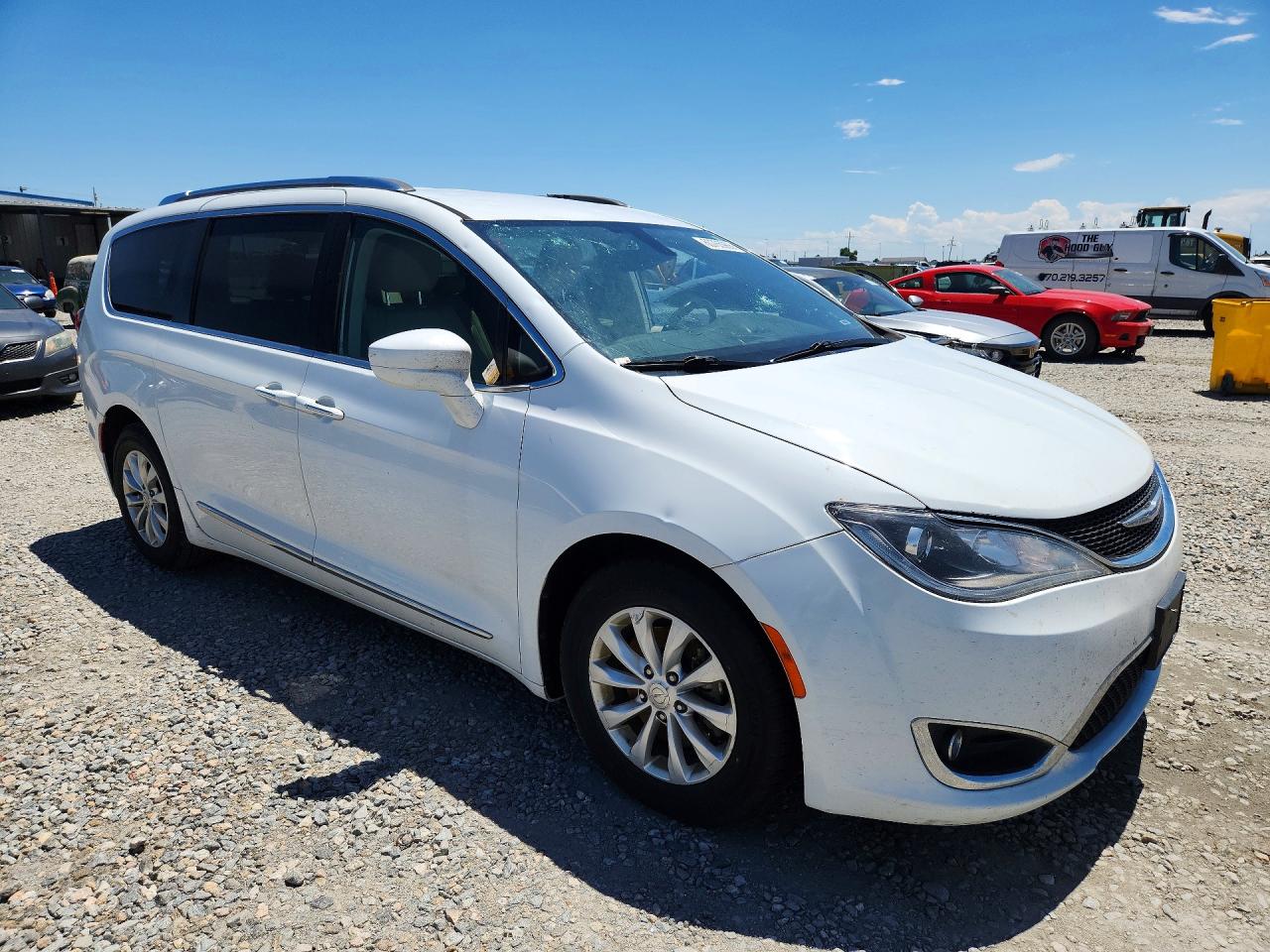 2C4RC1EG8JR315064 · 2018 CHRYSLER PACIFICA · 4/13