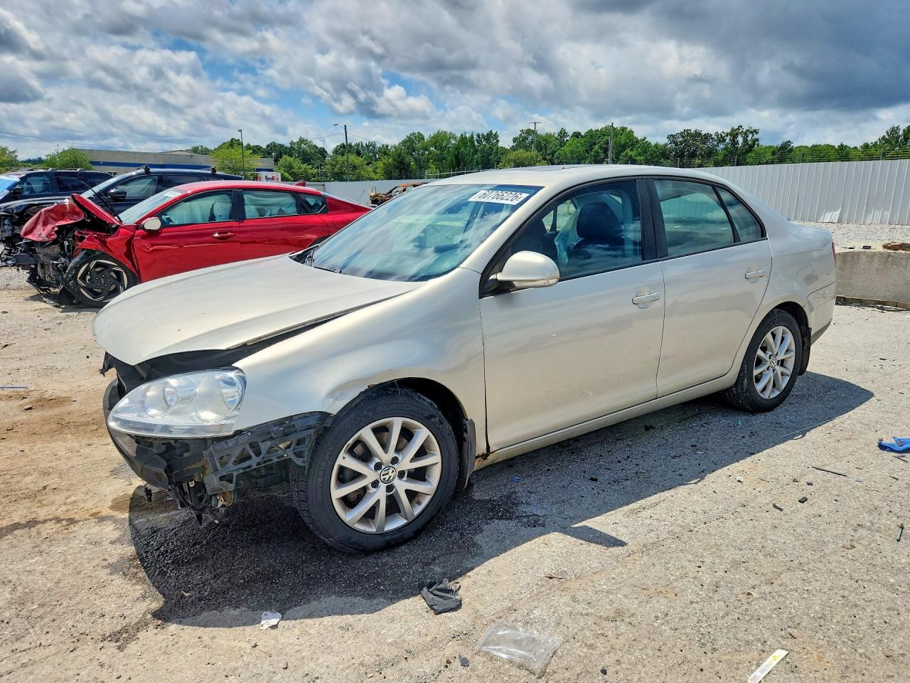 3VWRX7AJ8AM115962 · 2010 VOLKSWAGEN JETTA