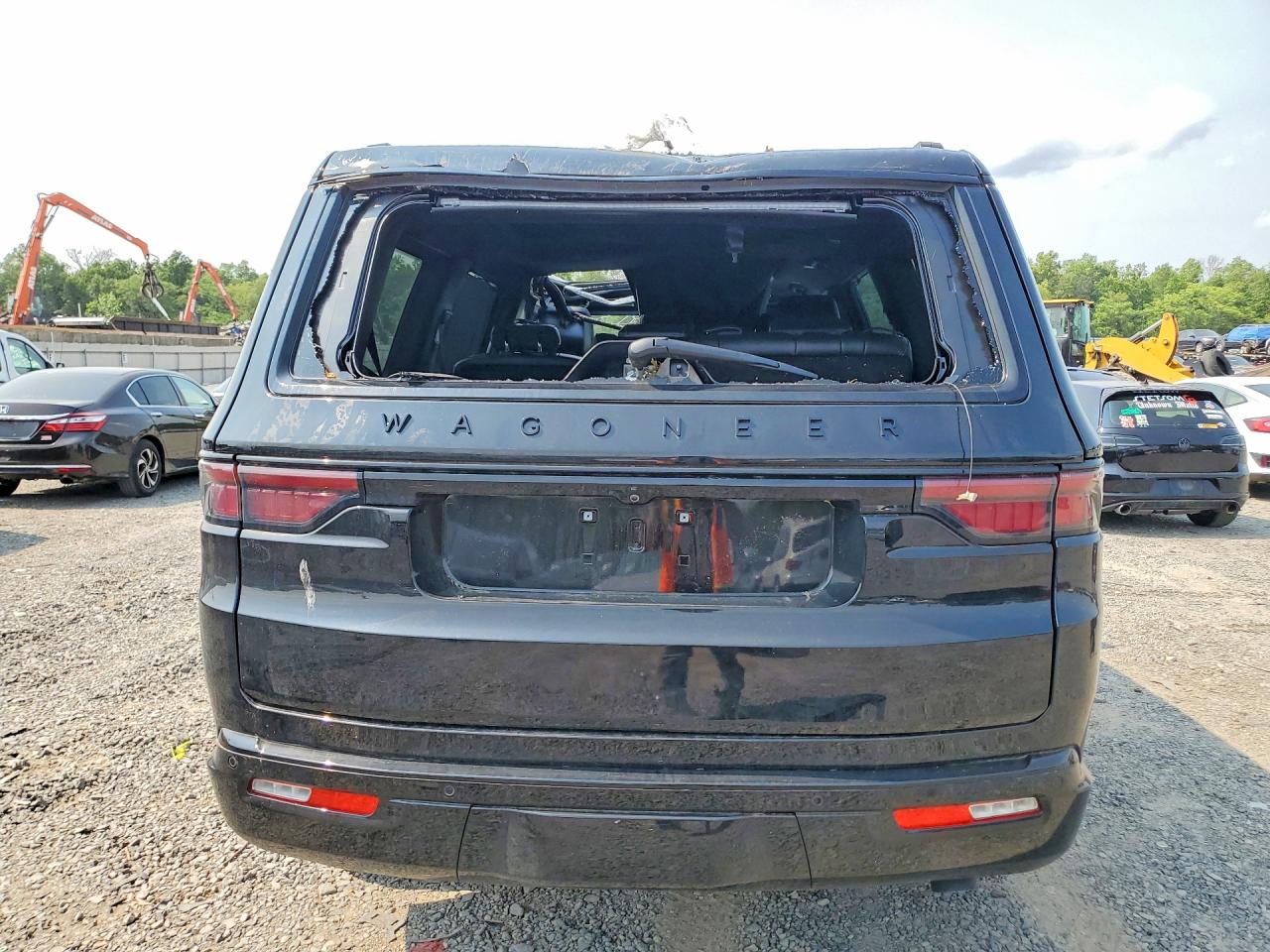 1C4SJVBP1SS521667 · 2025 JEEP WAGONEER · 6/14