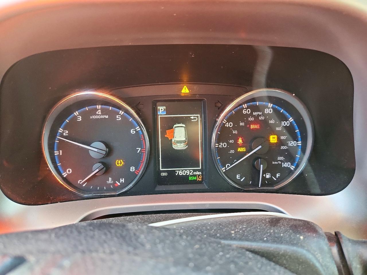 JTMDFREV9JD253899 · 2018 TOYOTA RAV4 · 9/13
