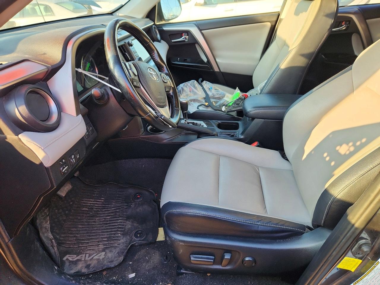 JTMDFREV9JD253899 · 2018 TOYOTA RAV4 · 7/13