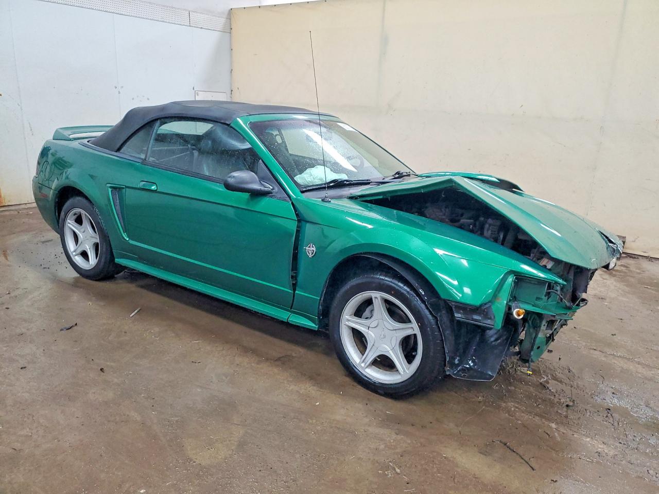 1FAFP45X4XF211945 · 1999 FORD MUSTANG · 4/13