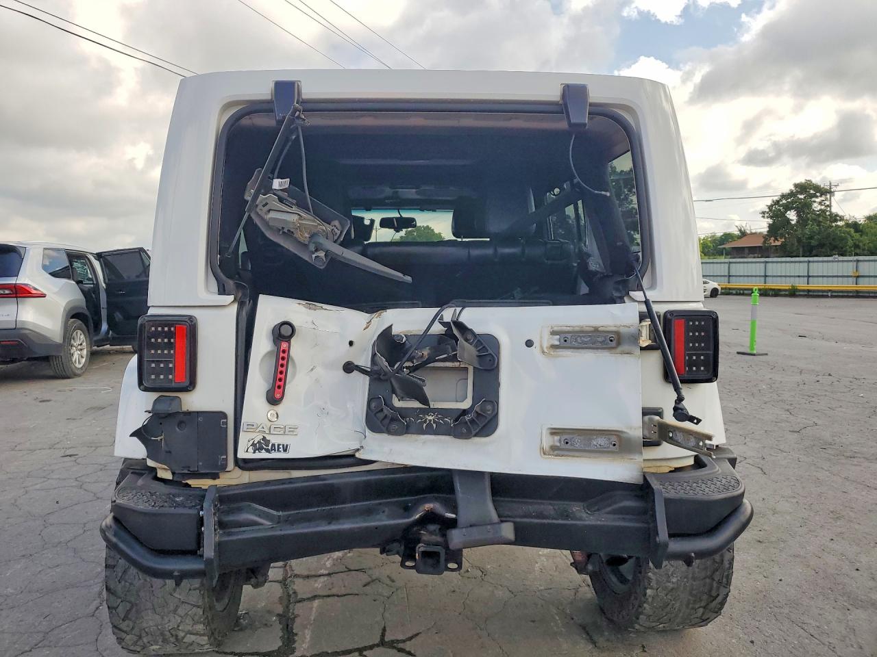 1C4BJWFG1EL261754 · 2014 JEEP WRANGLER UNLIMITED · 6/12