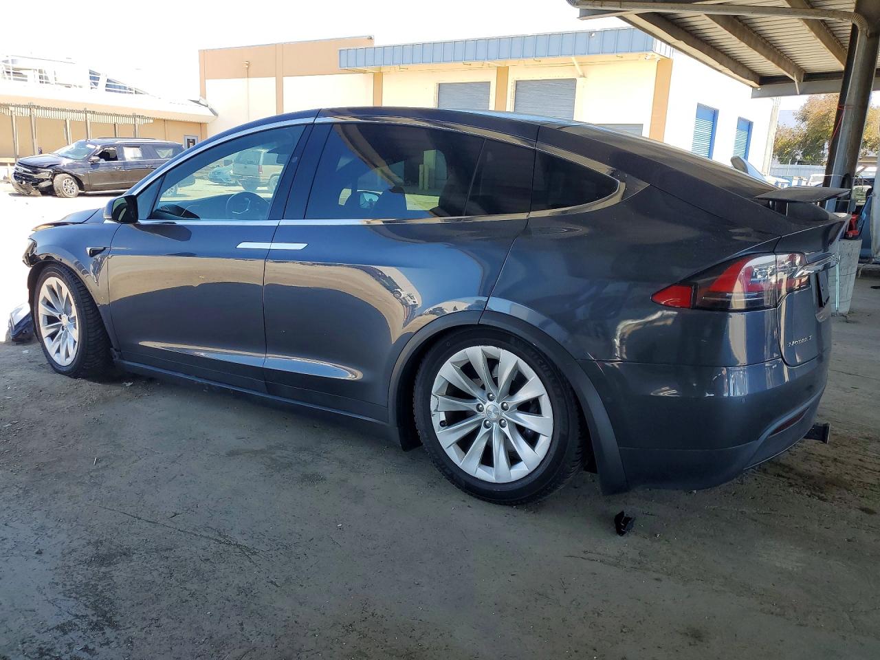 5YJXCBE27HF044392 · 2017 TESLA MODEL X · 2/14