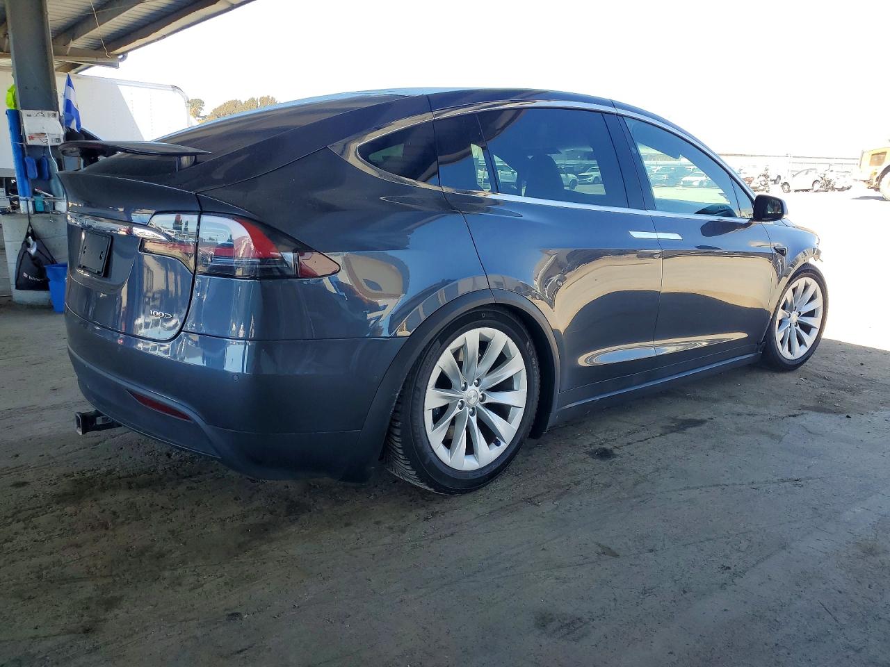 5YJXCBE27HF044392 · 2017 TESLA MODEL X · 3/14