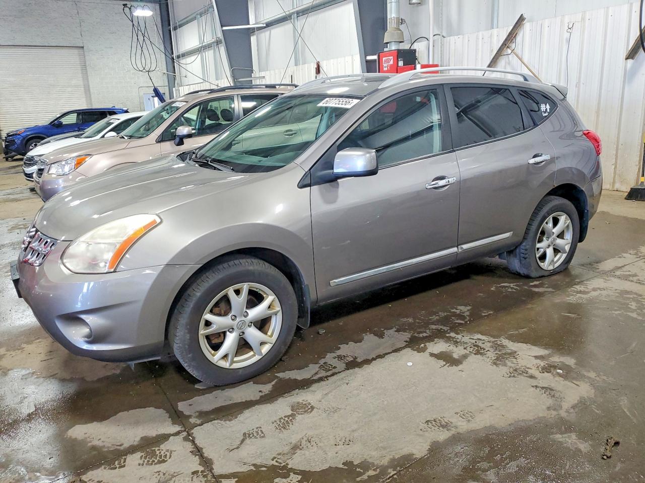 JN8AS5MV5BW275322 · 2011 NISSAN ROGUE