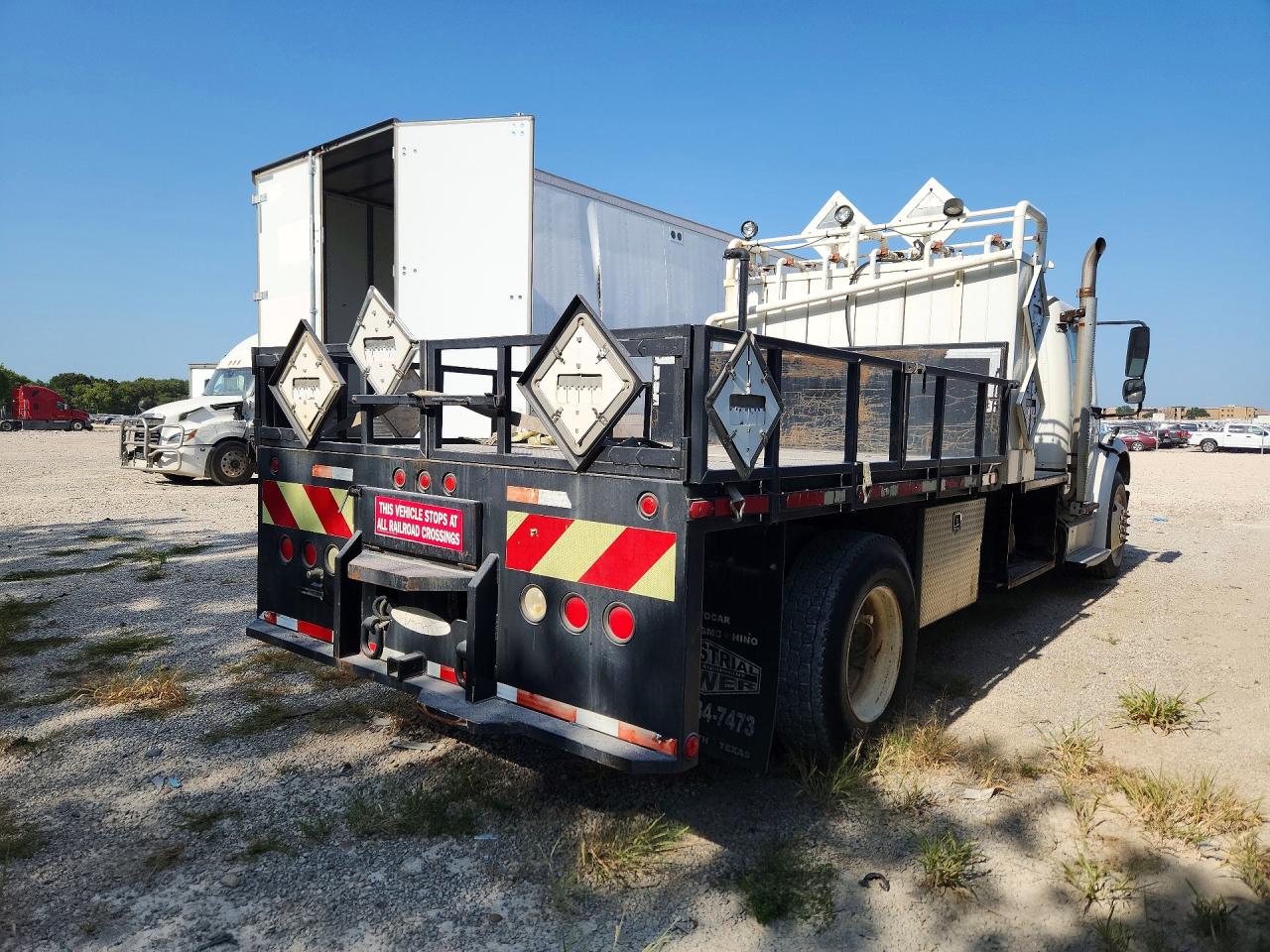 1FVACXDT1CDBD8980 · 2012 FREIGHTLINER M2 · 3/13