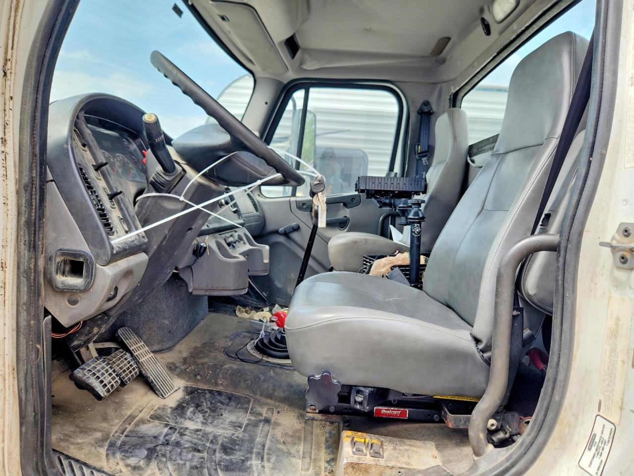 1FVACXDT1CDBD8980 · 2012 FREIGHTLINER M2 · 7/13