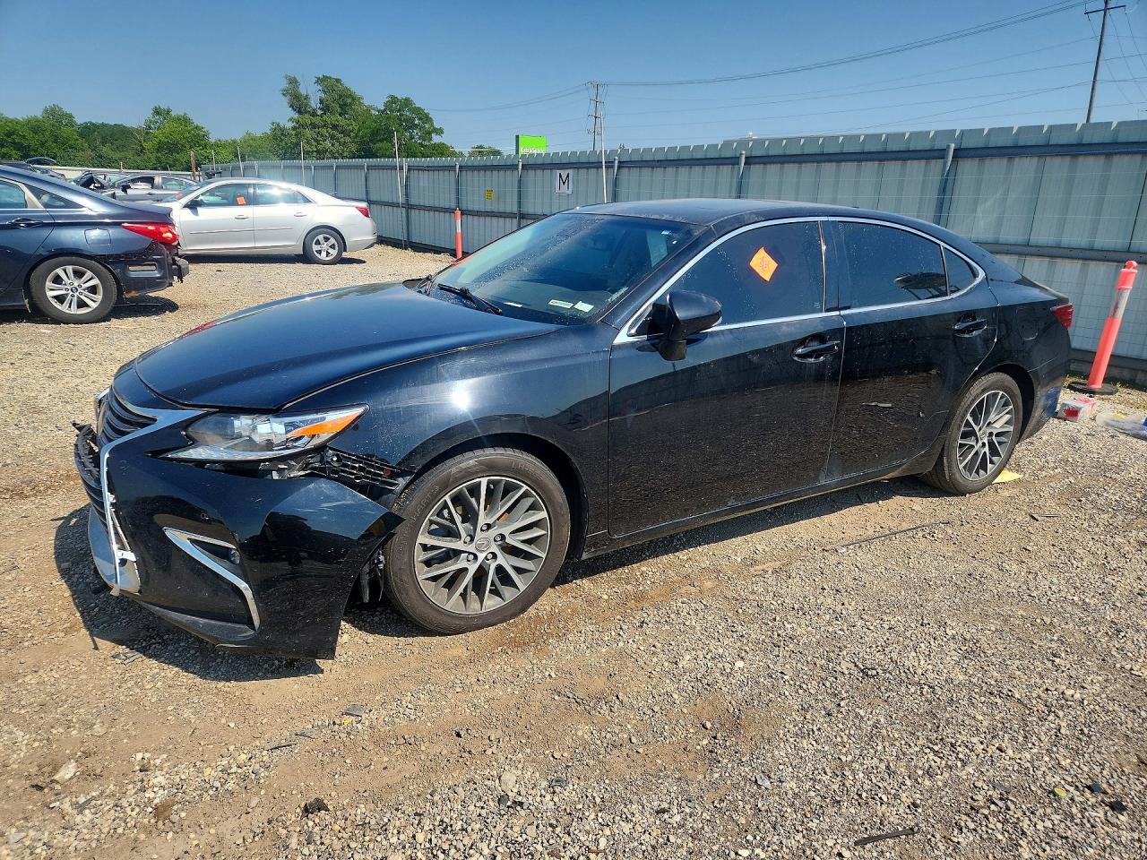 58ABK1GG0JU088512 · 2018 LEXUS ES