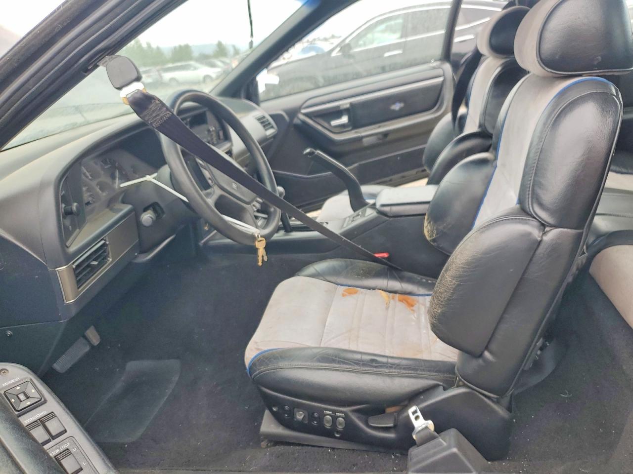 1FAPP64RXLH152661 · 1990 FORD THUNDERBIRD · 7/12
