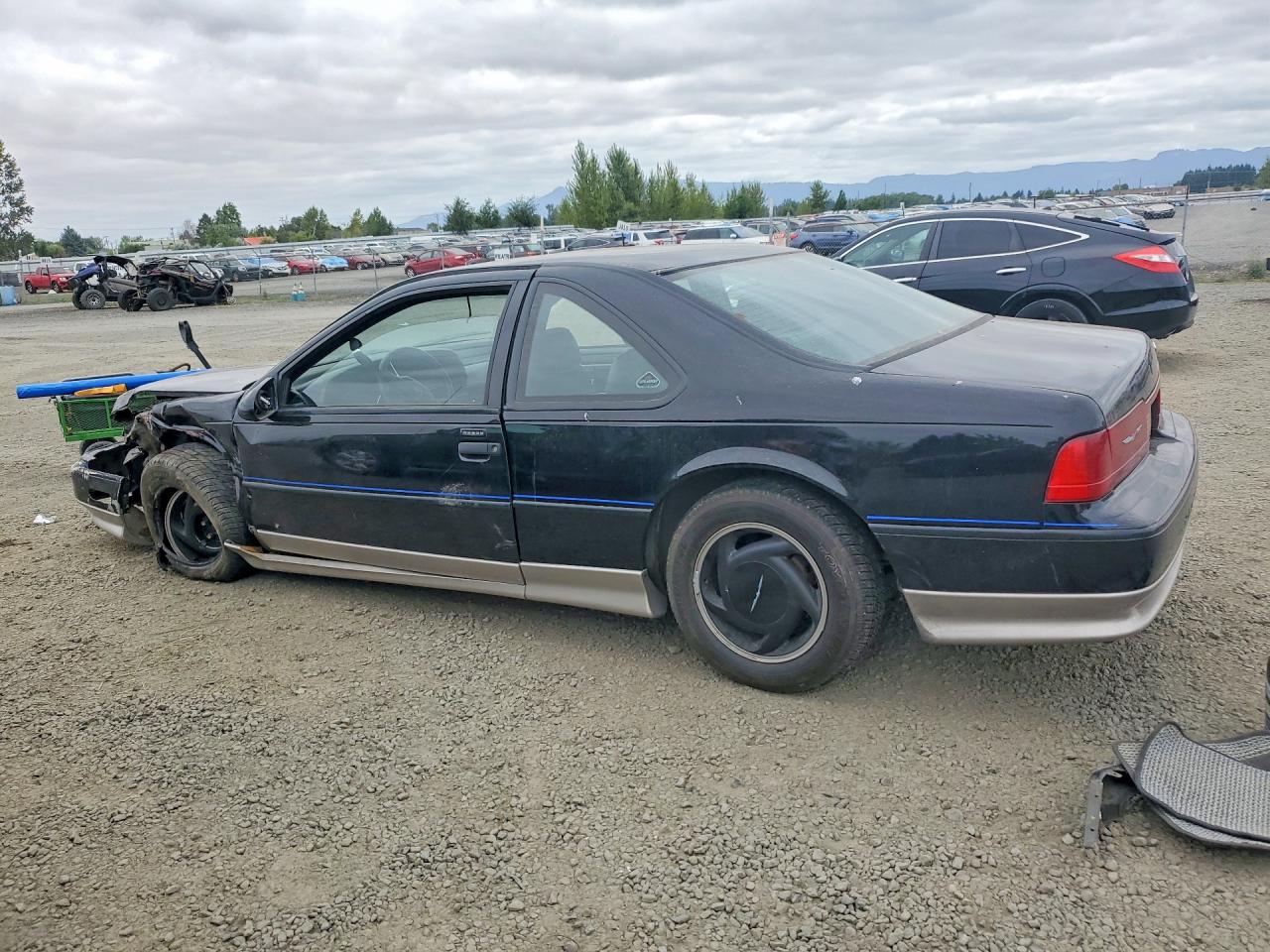 1FAPP64RXLH152661 · 1990 FORD THUNDERBIRD · 2/12