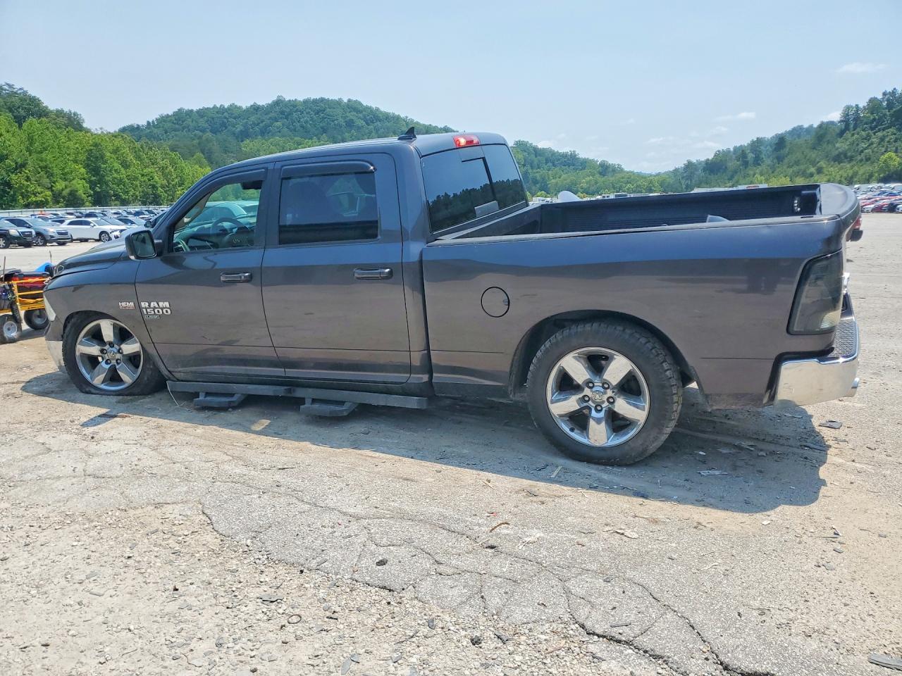 1C6RR7TT7KS596802 · 2019 RAM 1500 CLASSIC · 2/12