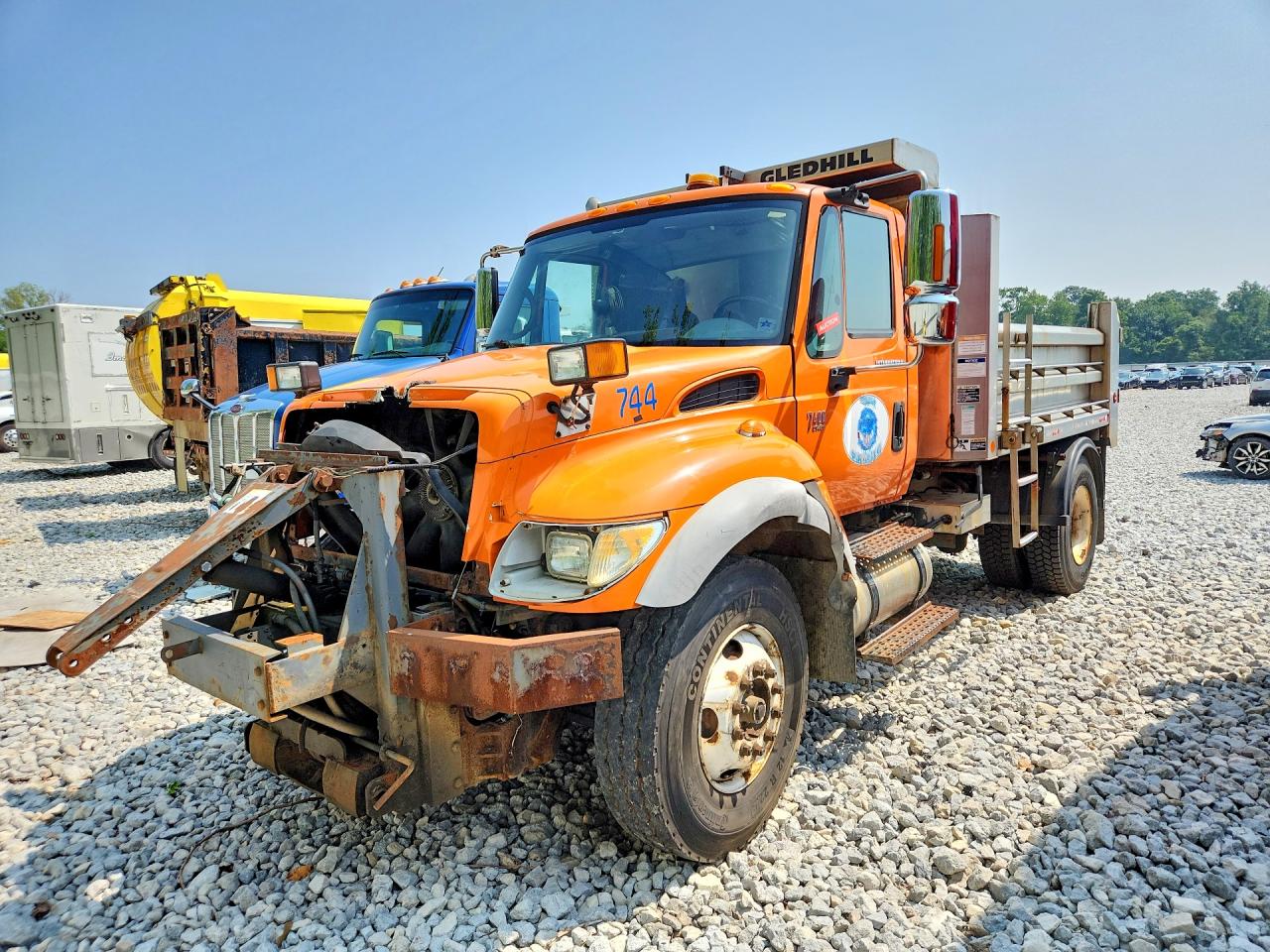 2007 INTERNATIONAL 7000