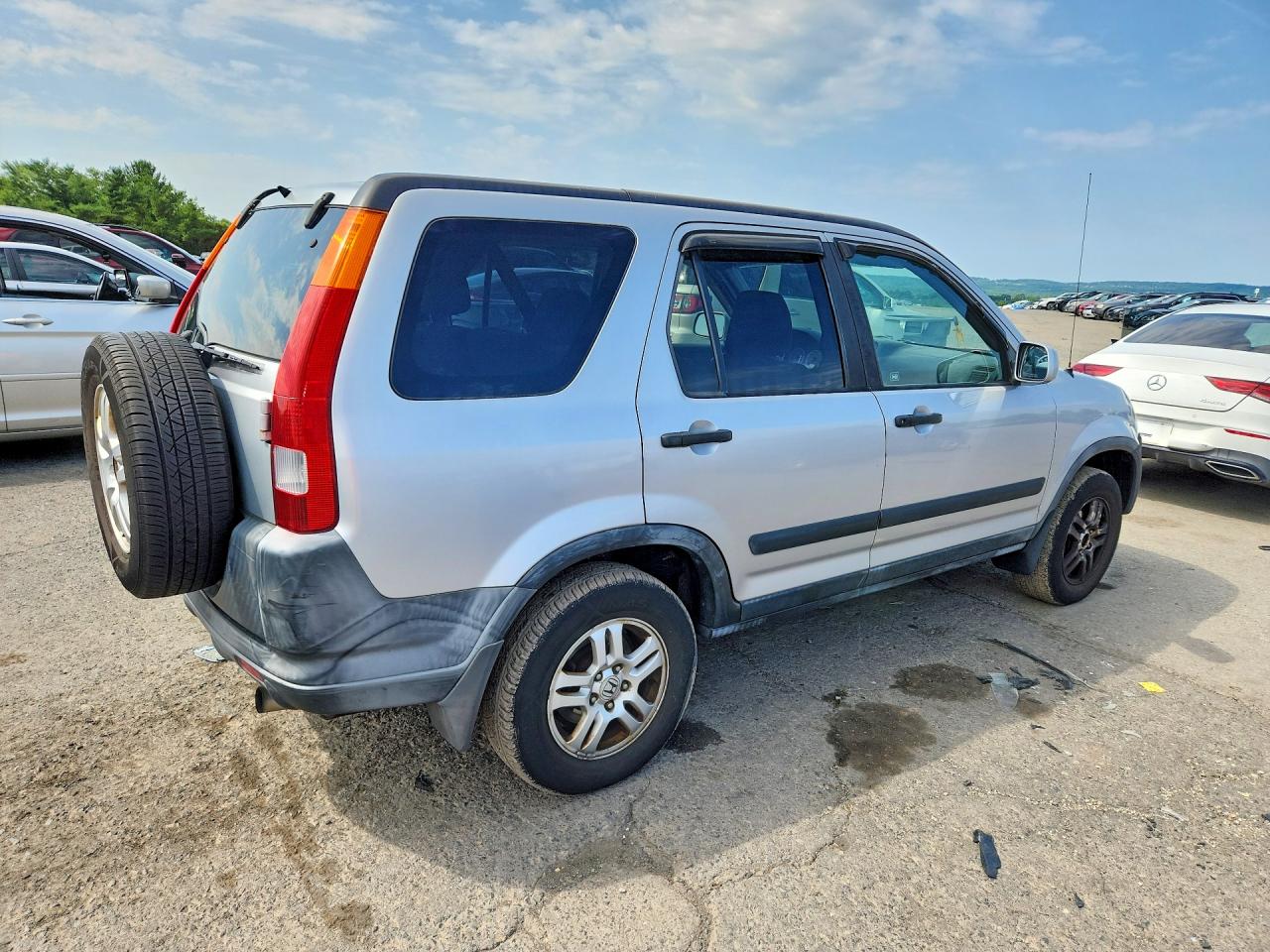 JHLRD788X2C047488 · 2002 HONDA CR-V · 3/13
