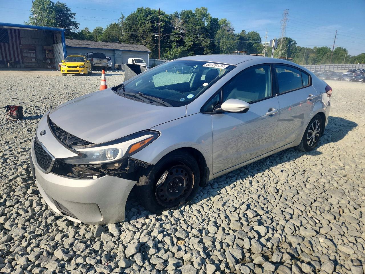 3KPFL4A77JE239509 · 2018 KIA FORTE