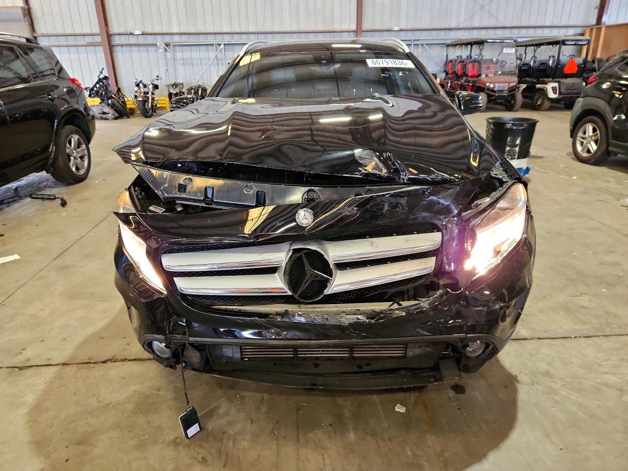 WDCTG4GB0HJ343530 · 2017 MERCEDES-BENZ GLA · 5/13
