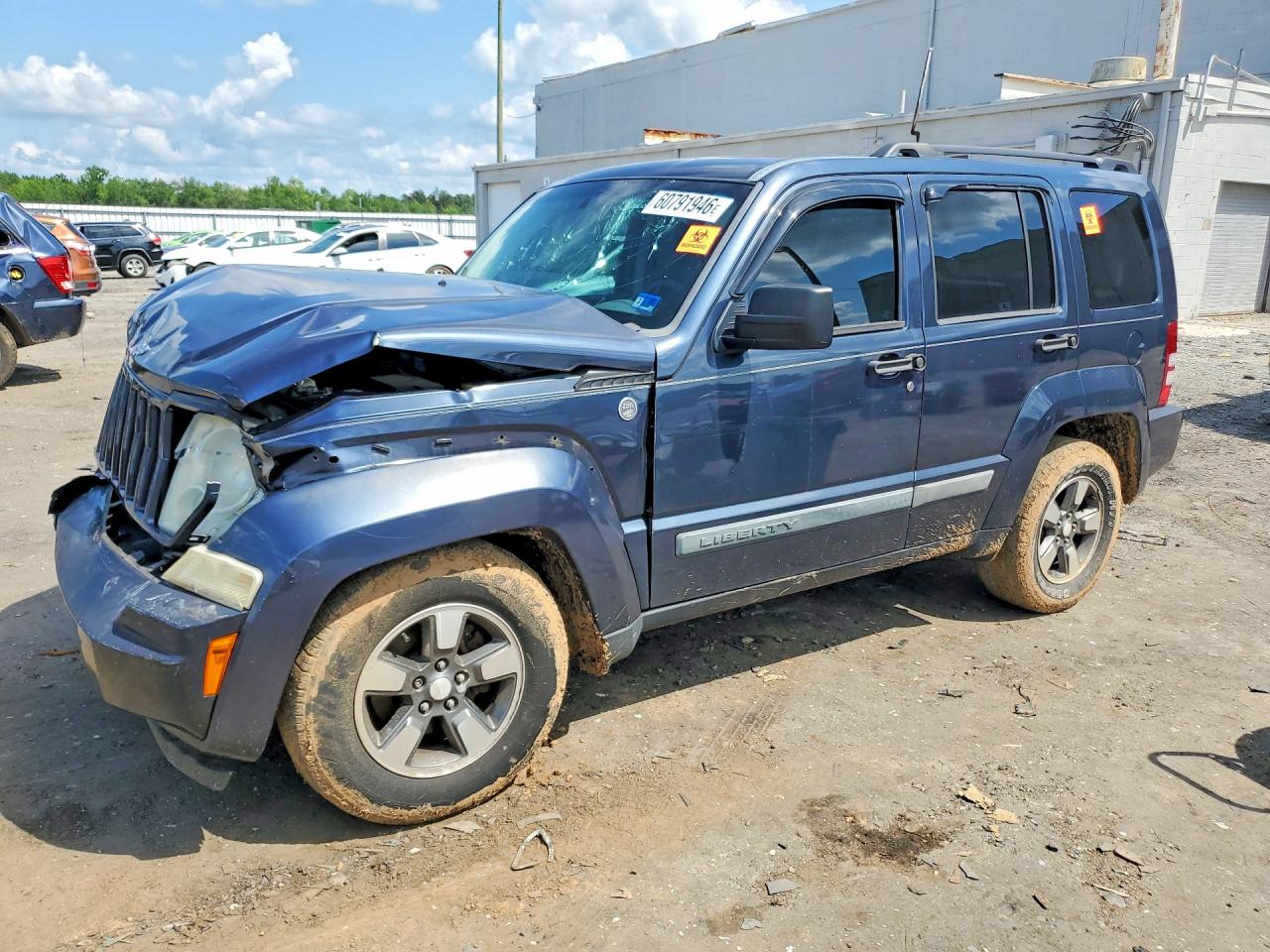1J8GN28K18W285682 · 2008 JEEP LIBERTY