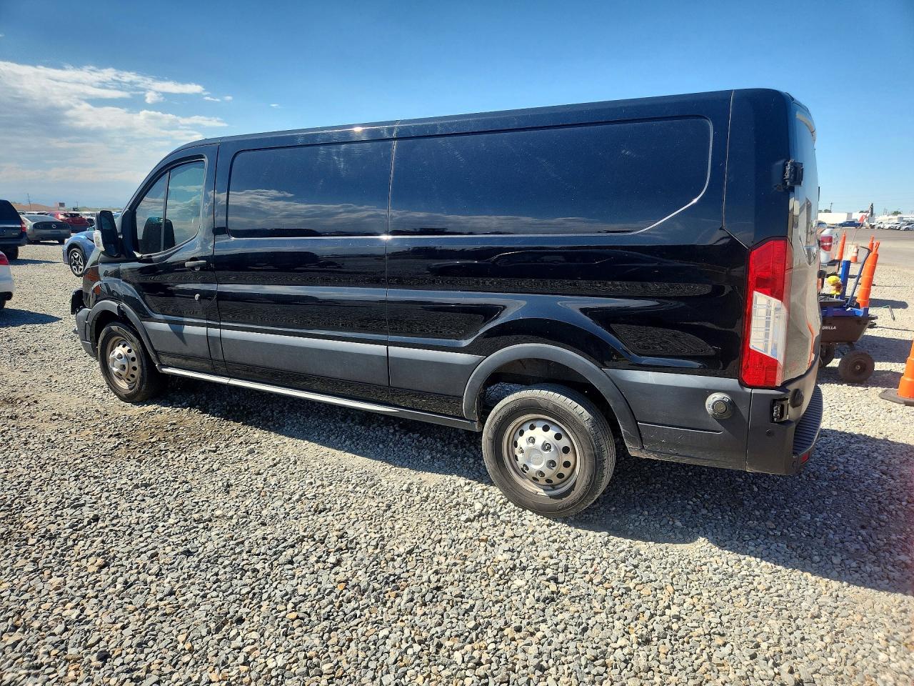 1FTBR2Y80LKA46926 · 2020 FORD TRANSIT · 2/13
