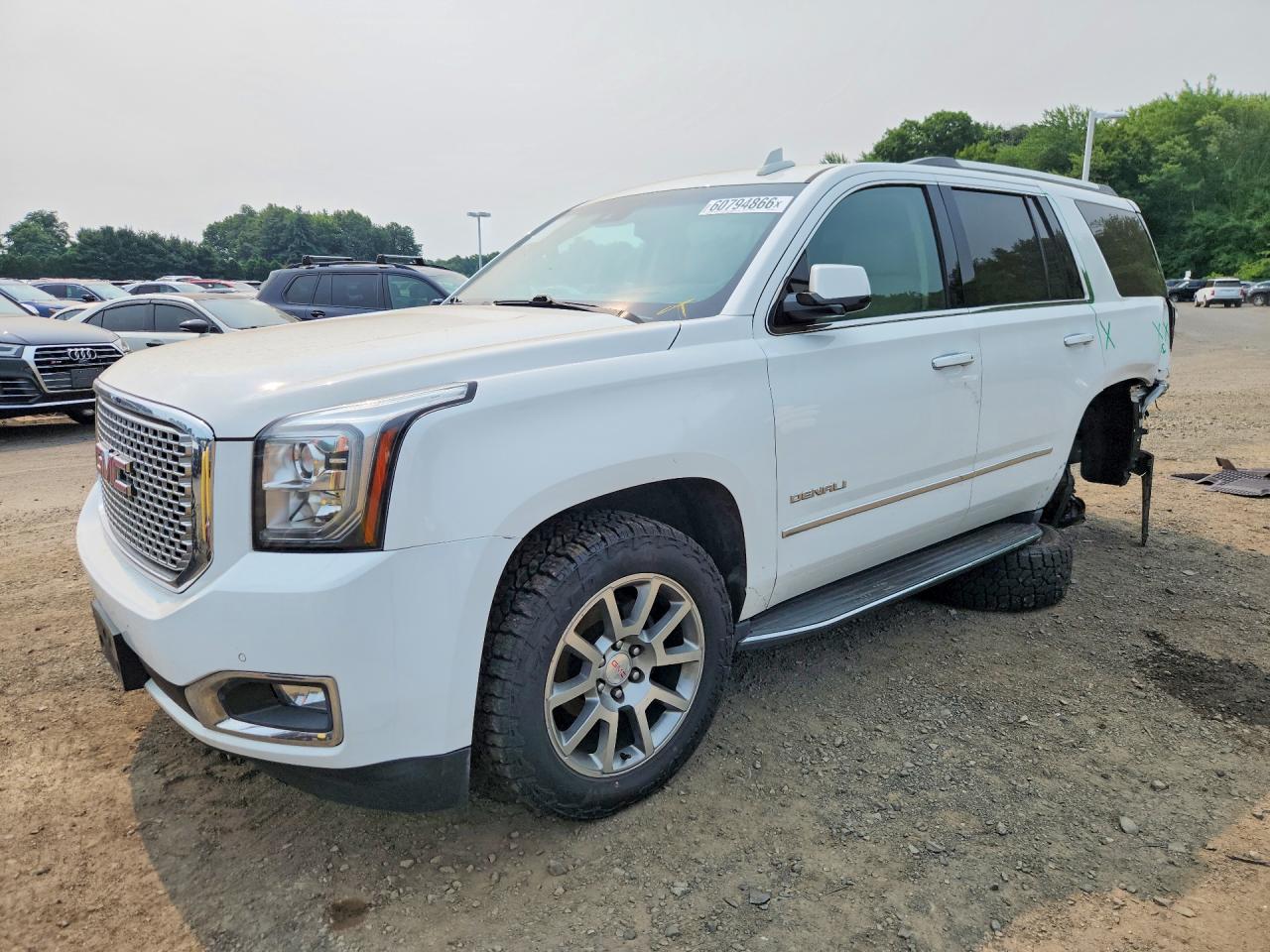 1GKS2CKJ1HR353028 · 2017 GMC YUKON