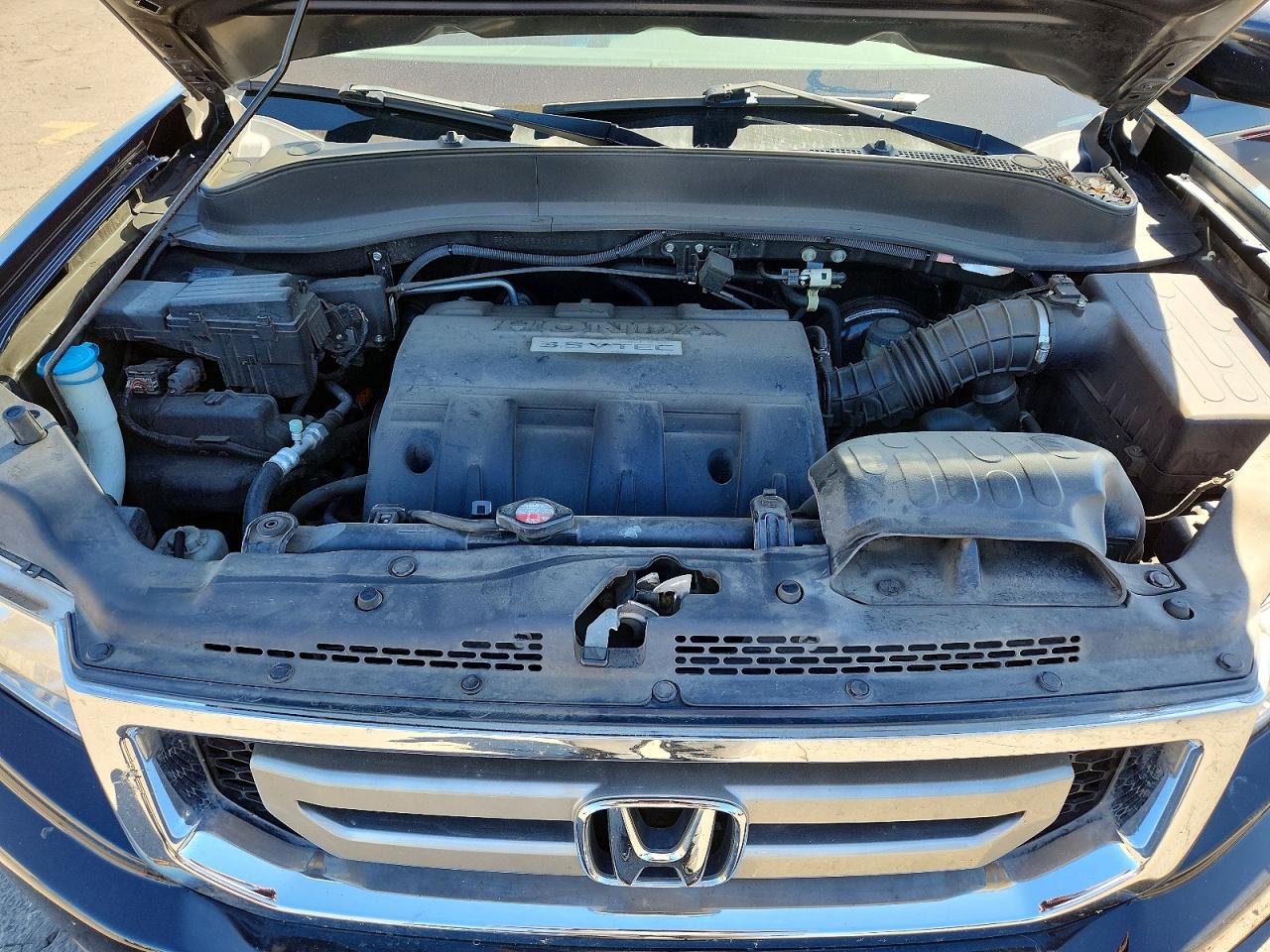 5FPYK1F52AB013543 · 2010 HONDA RIDGELINE · 11/12