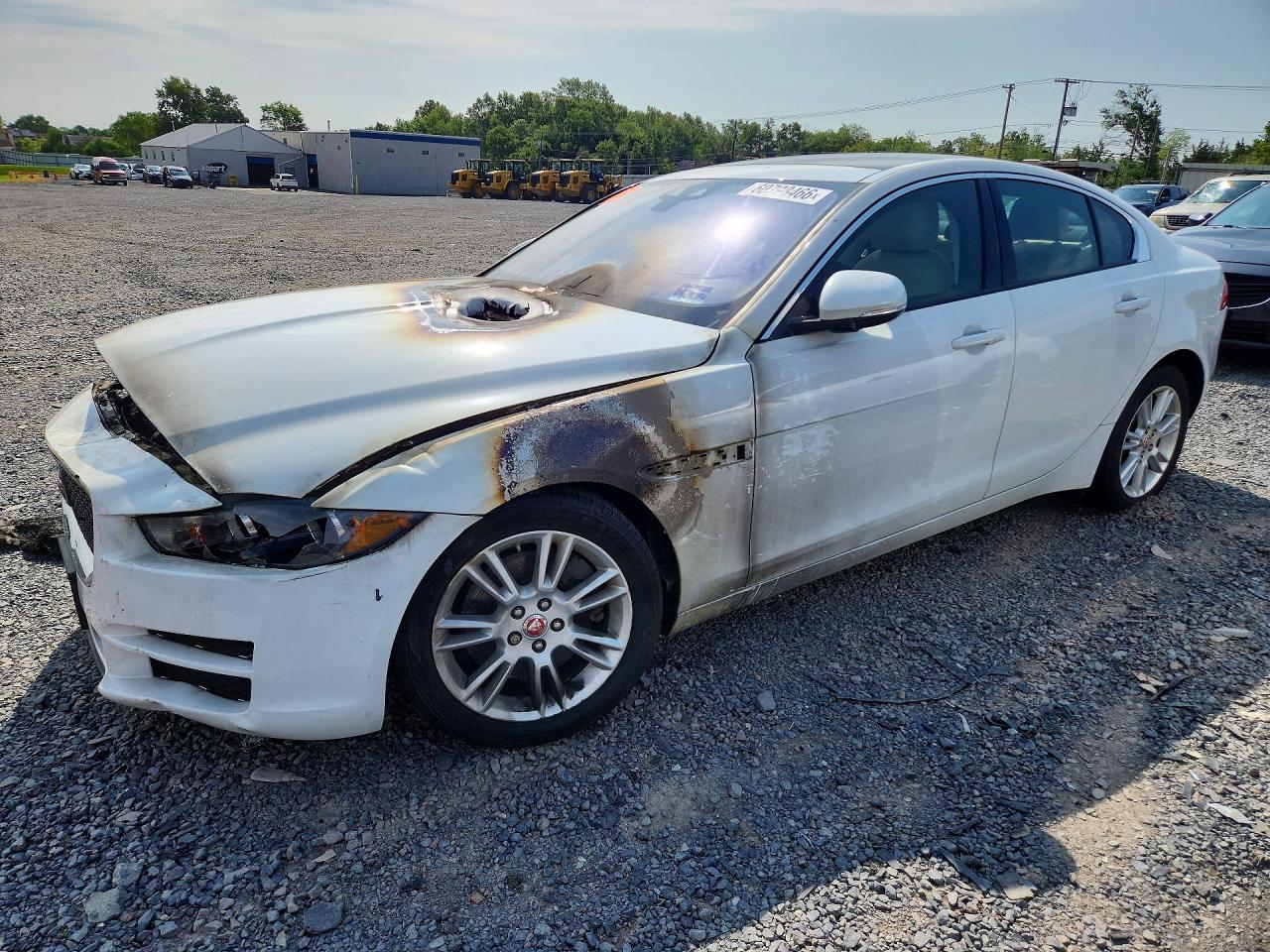 2018 JAGUAR XE