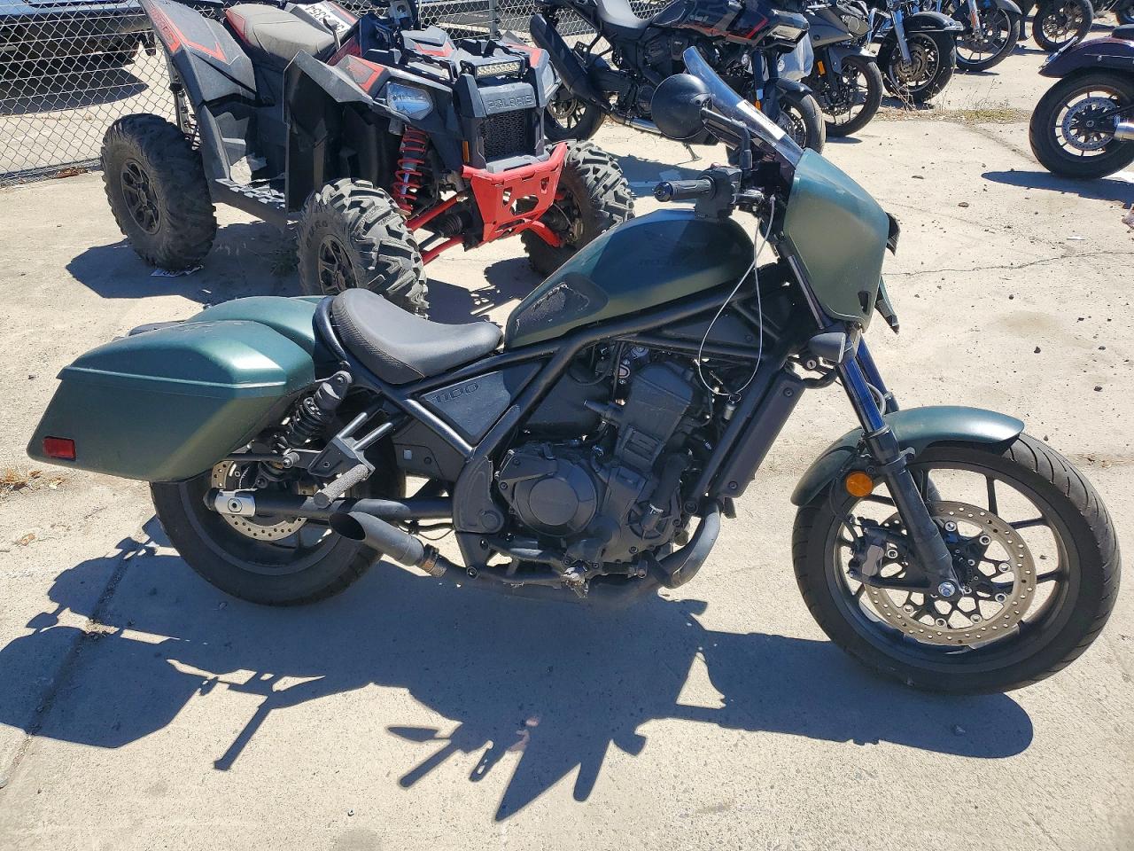 JH2SC8350RK300832 · 2024 HONDA CMX1100