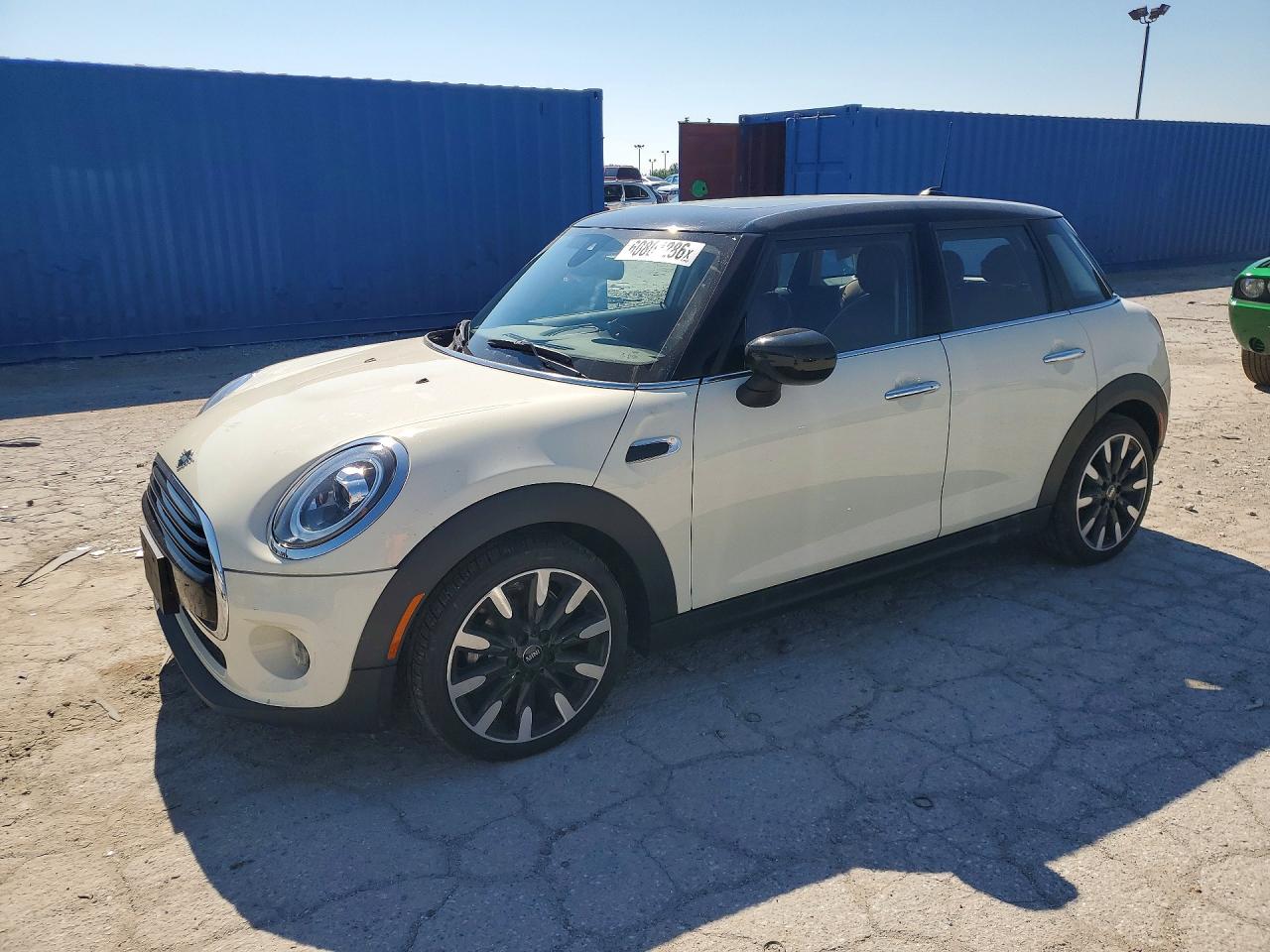 WMWXU7C08L2M28749 · 2020 MINI COOPER