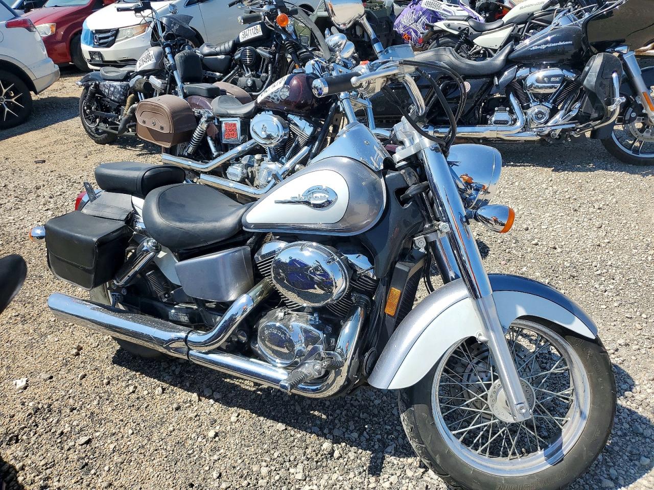 JH2RC44661M451892 · 2001 HONDA VT750