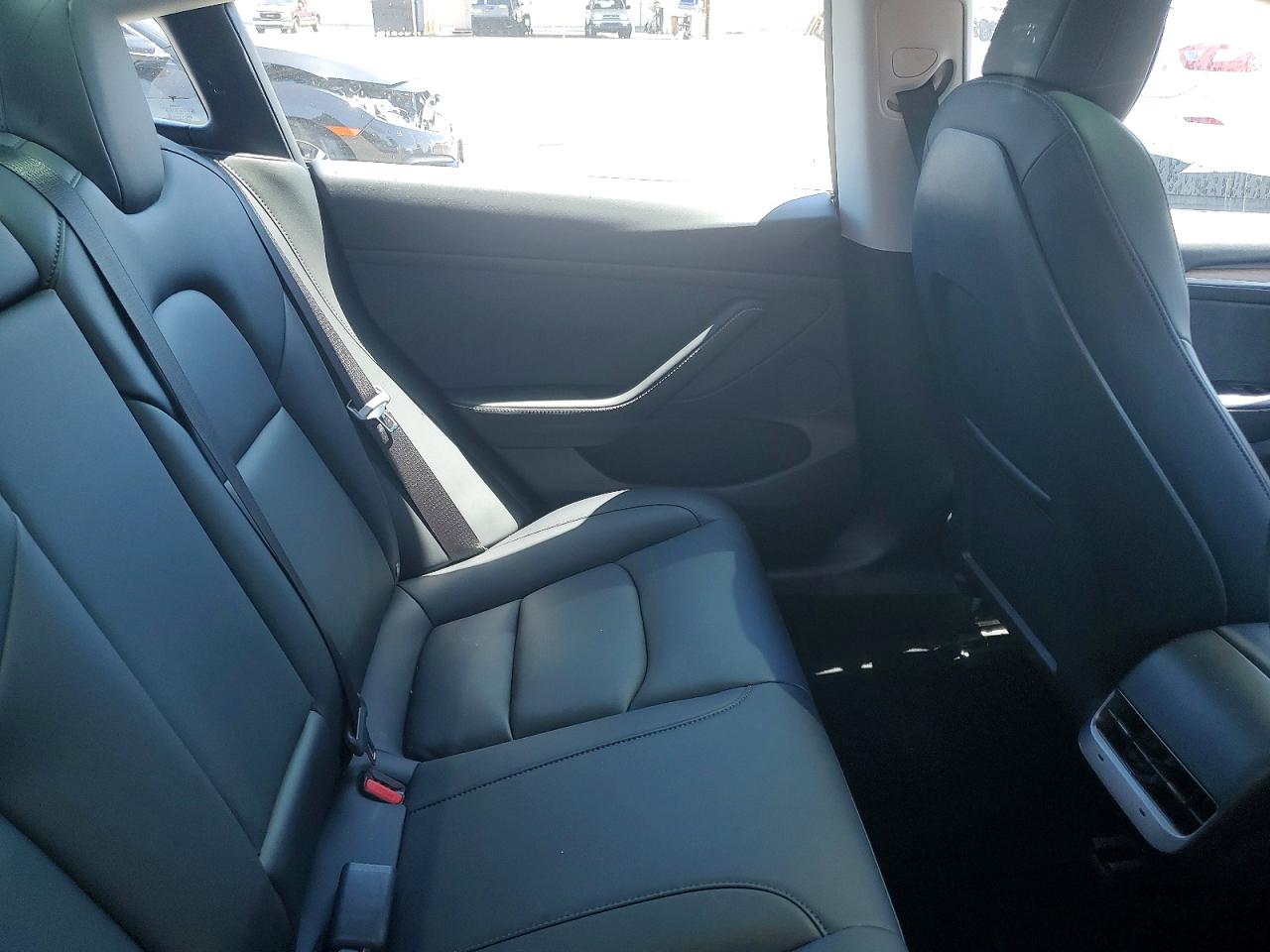 5YJ3E1EA7MF074710 · 2021 TESLA MODEL 3 · 10/12