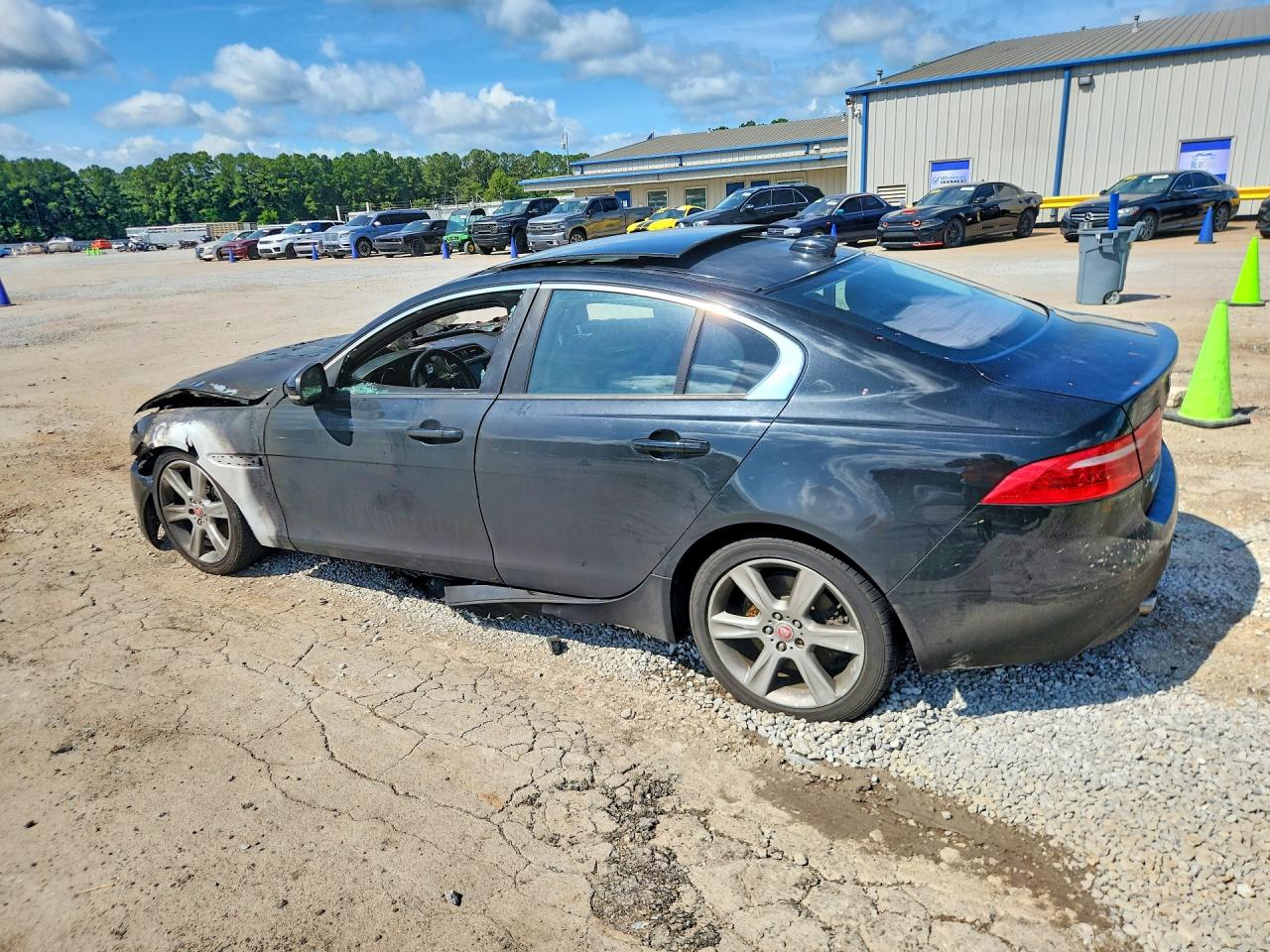 SAJAD4GX7JCP38429 · 2018 JAGUAR XE · 2/12