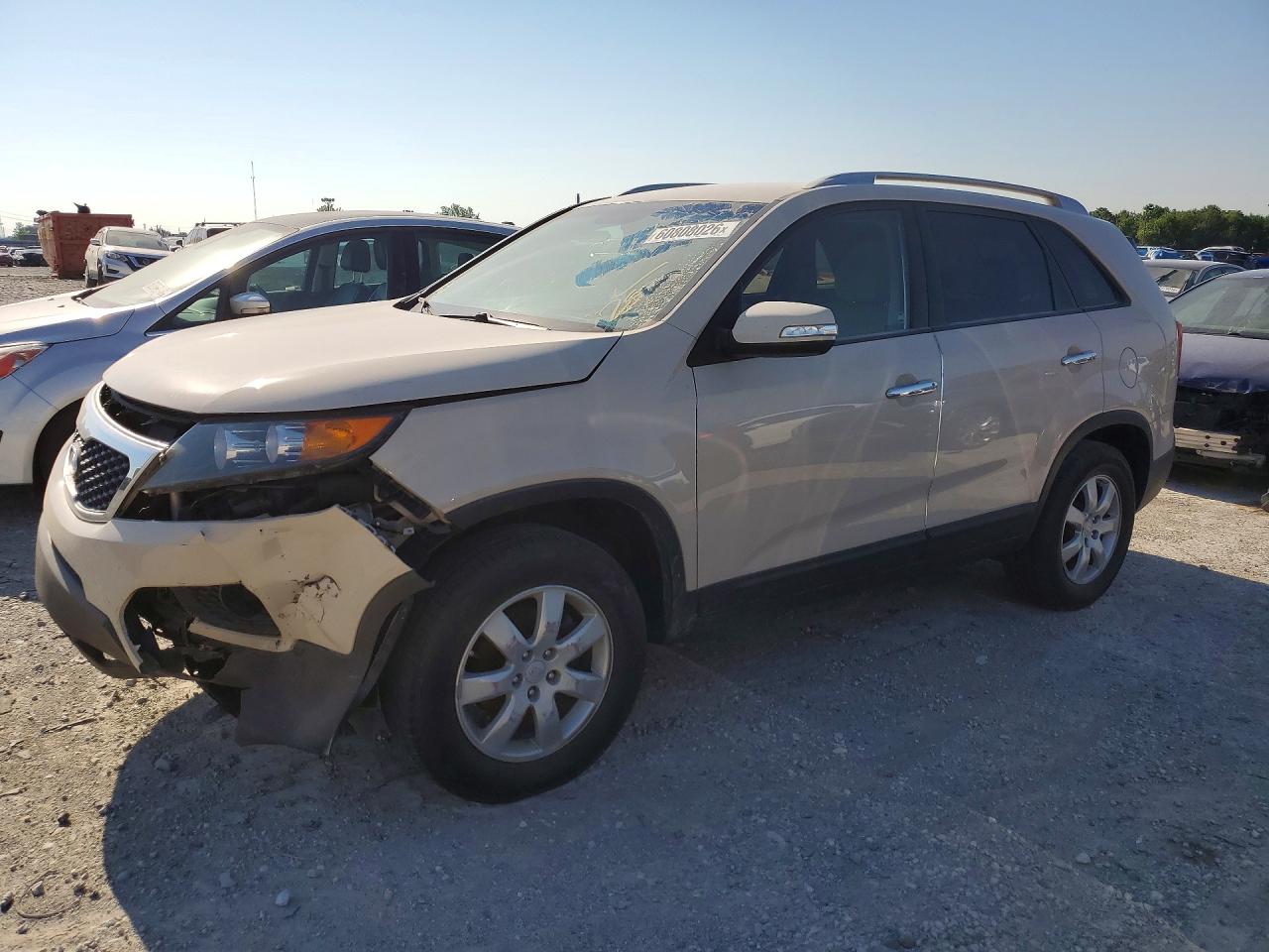 5XYKT4A10BG130890 · 2011 KIA SORENTO