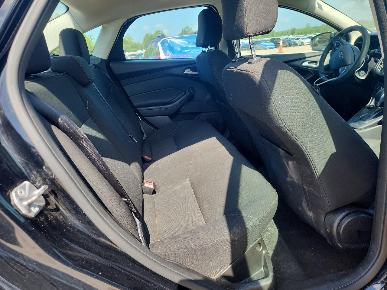 1FADP3F2XHL227767 · 2017 FORD FOCUS · 10/12