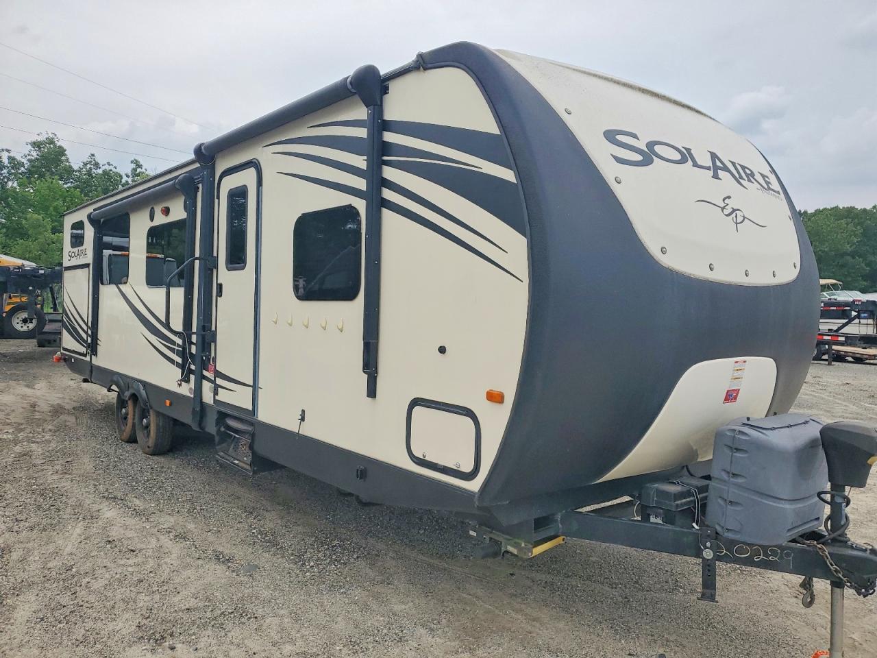 4X4TPAG22GN020229 · 2016 FOREST RIVER TRAILR